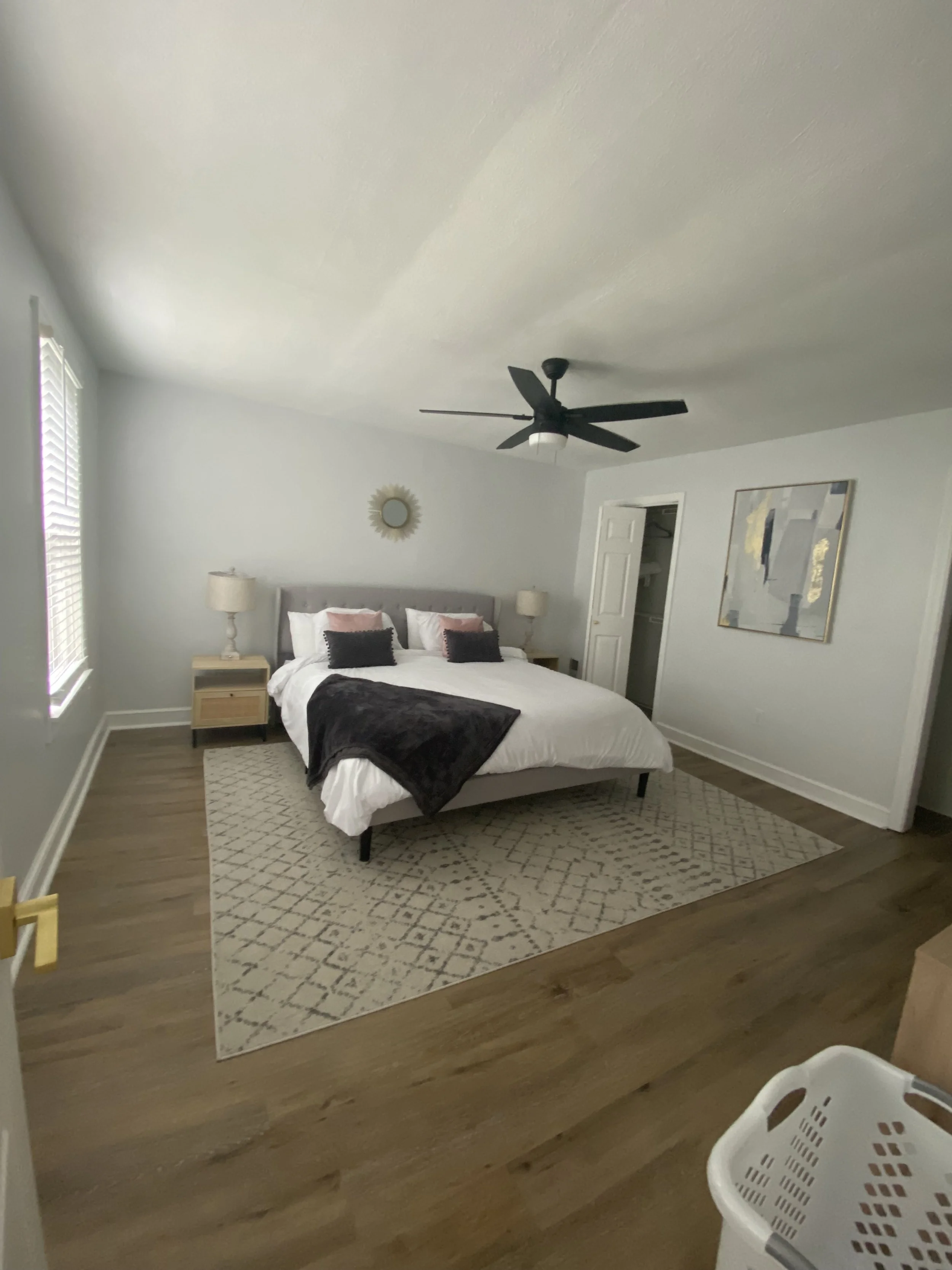 airbnb bedroom.jpg