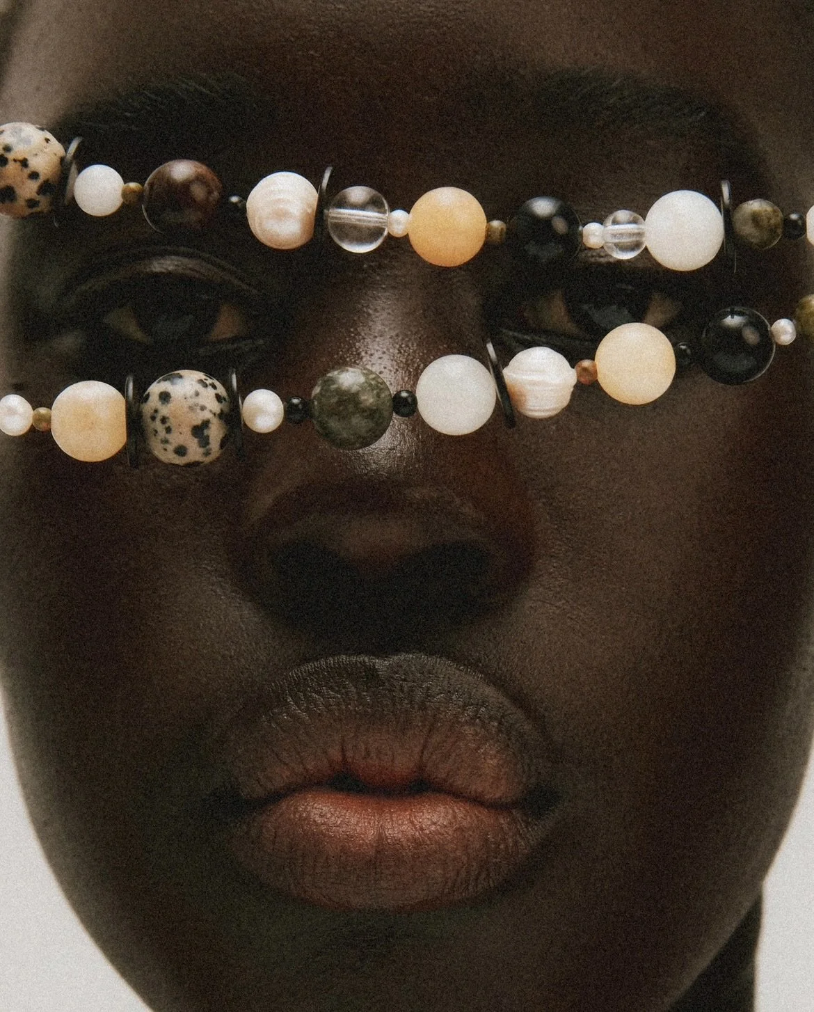 Incredible Hadia and the Night &amp; Light necklace.

Photo: @julianapedrosophoto
HMUA: @brunareiss