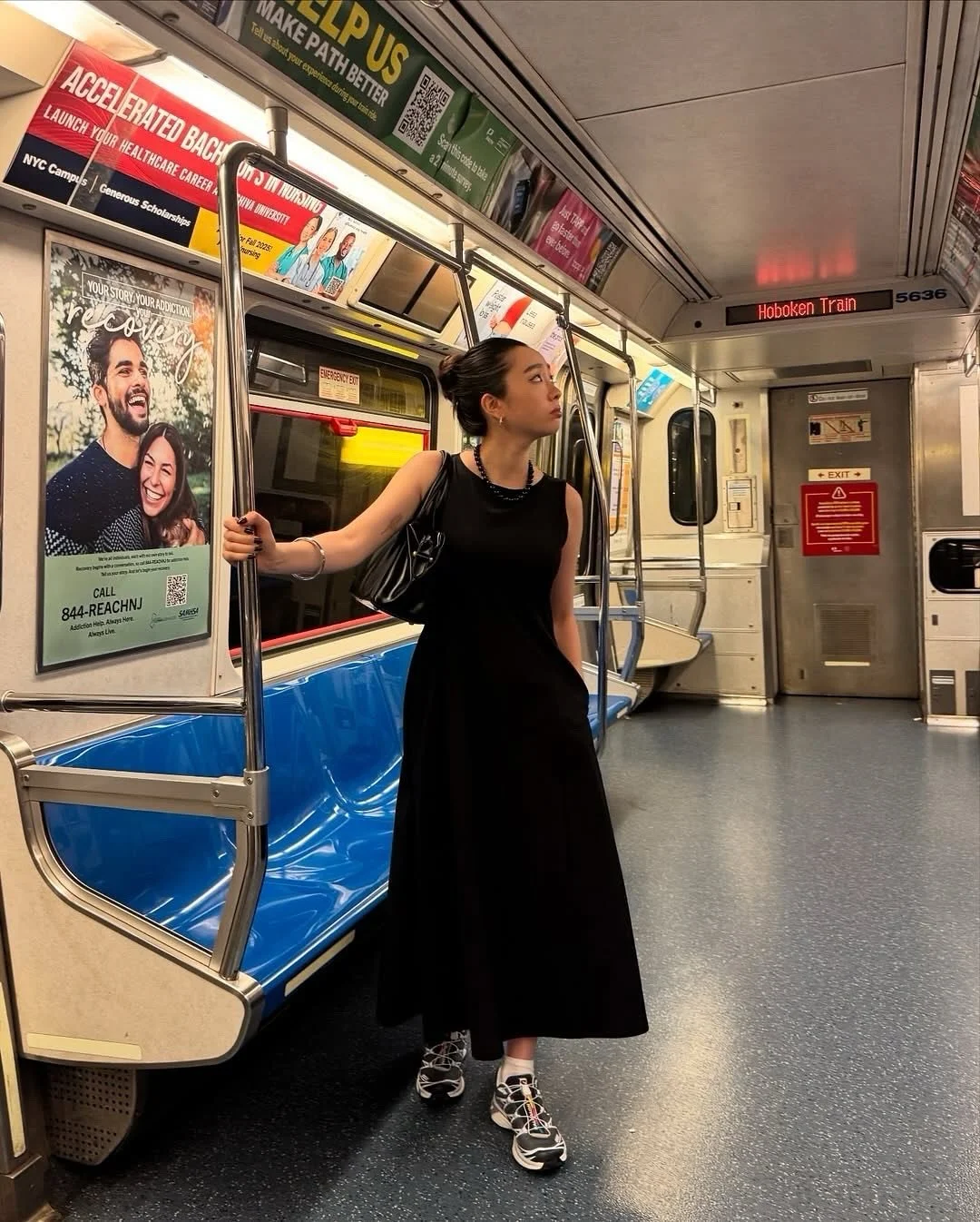 Muse @jungwonjo wears her Nocturnal necklace in the 42 cm length.
Limited quantities available at gemtotem.com.au