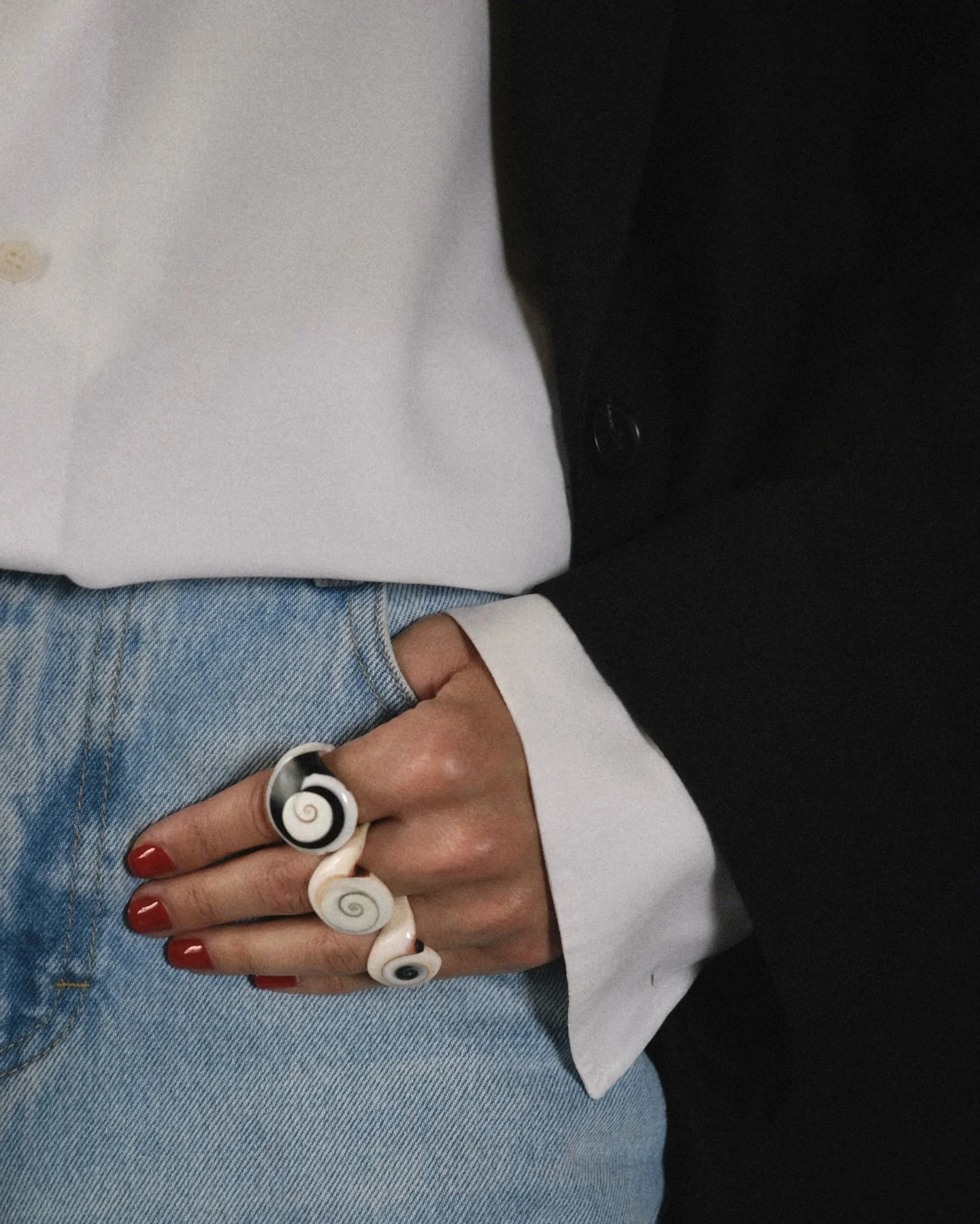Eclipse shelly rings.
