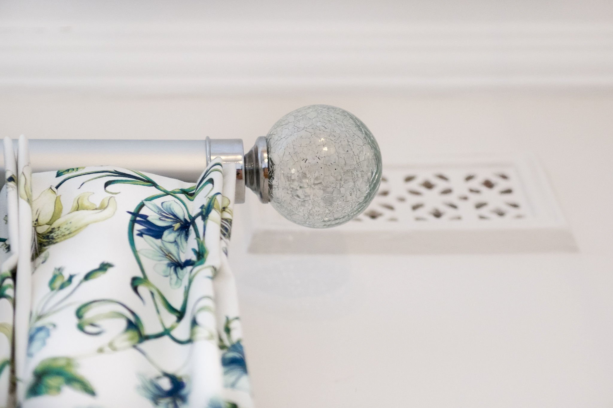 PDI-Donnabedroom-Bathroom-walkingwardroberoom(23).jpg