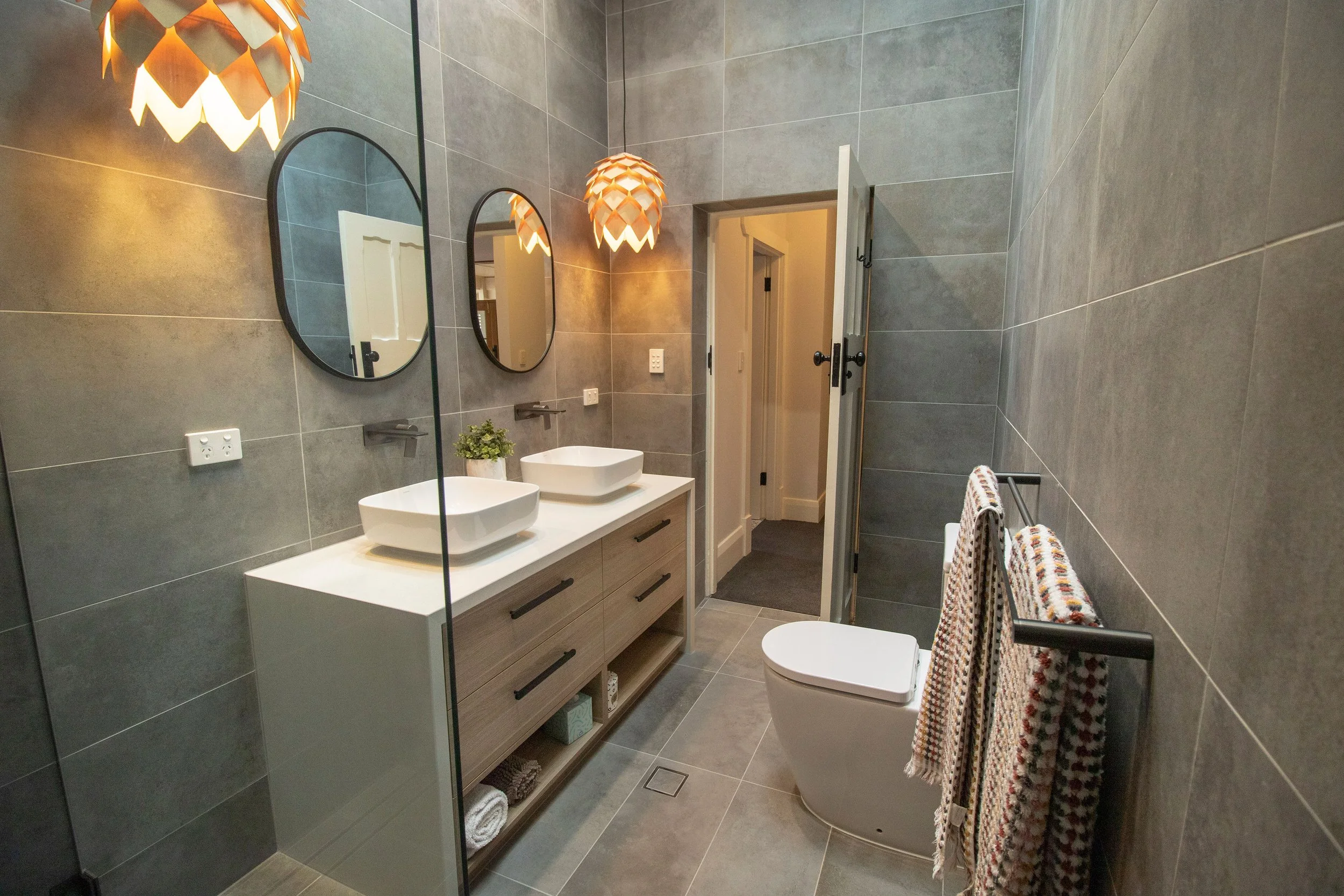 Bathroom(11).jpg