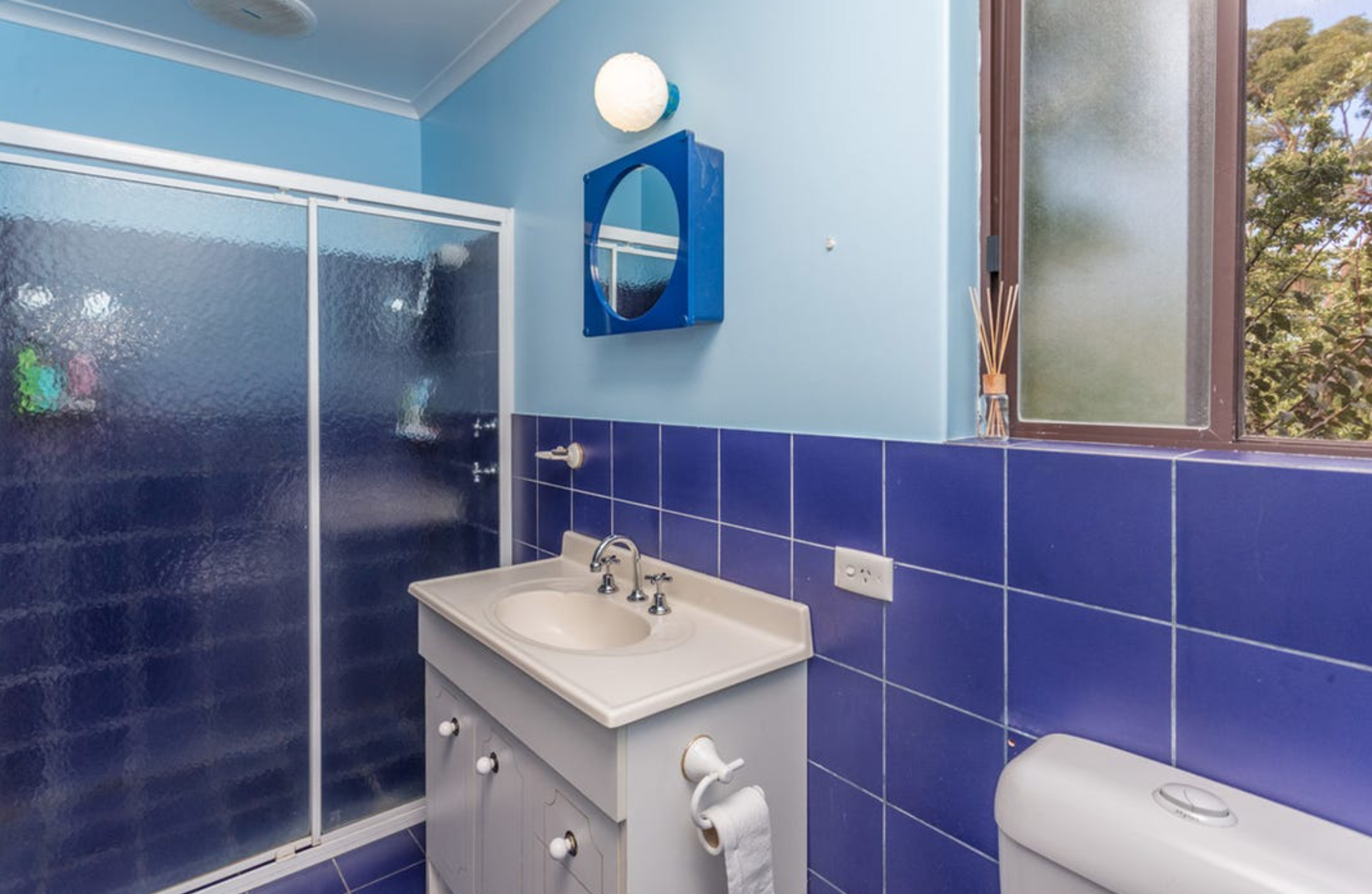 plush design interiors, bridgewater bathroom renovation before 1.png