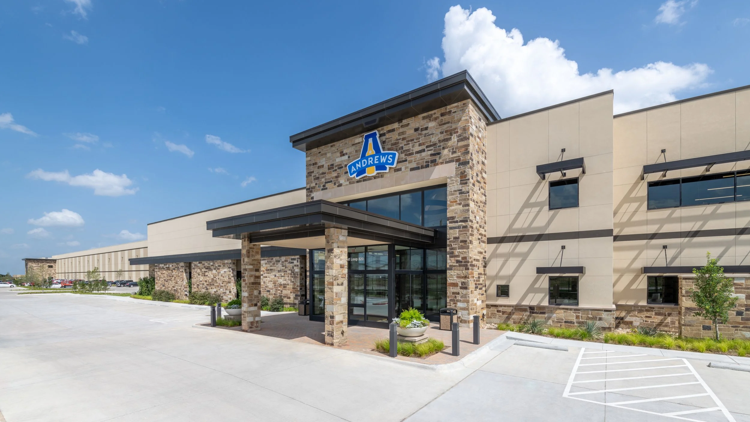 Andrews Distributing_HR-6026.jpg
