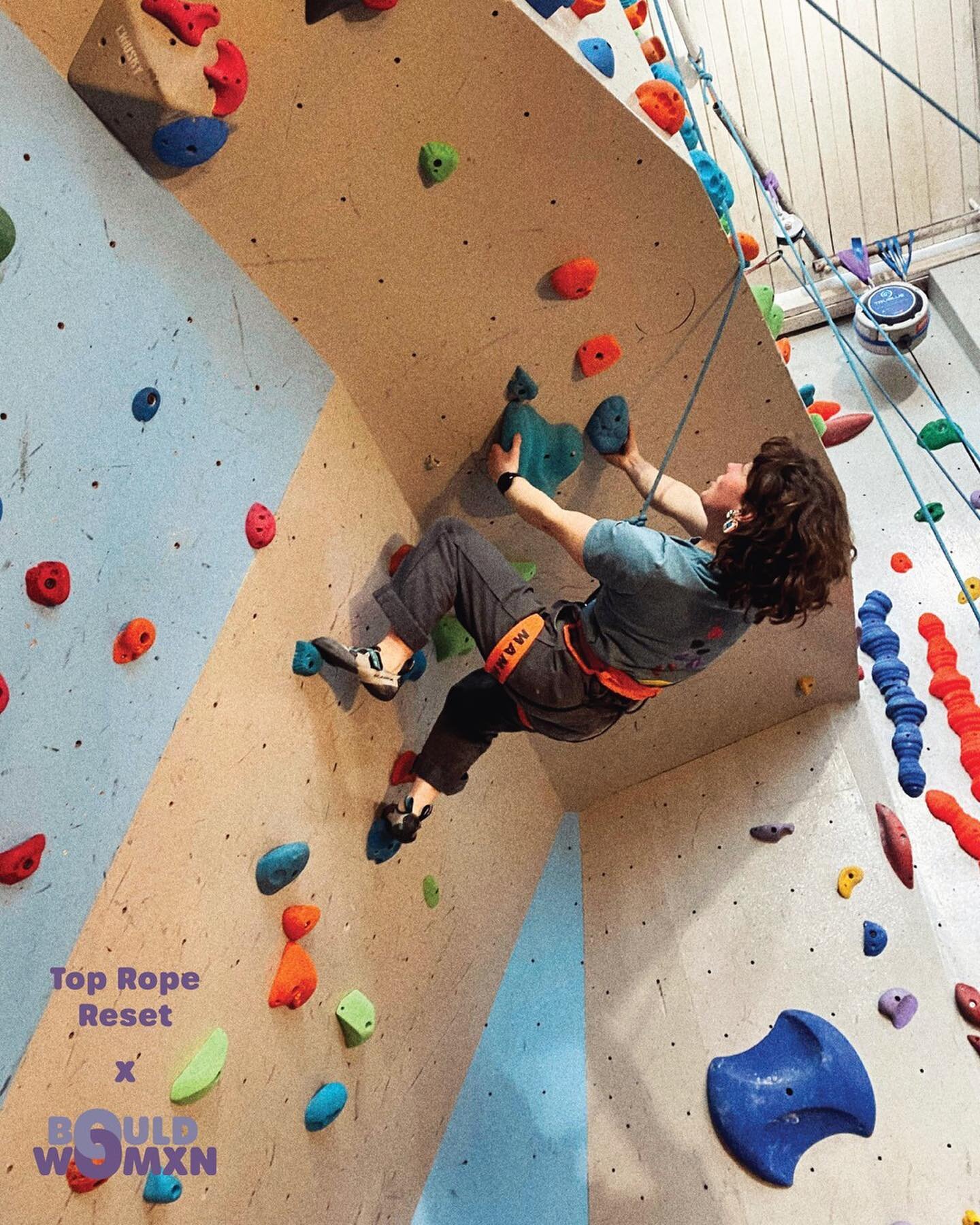 Whoop! Top Rope Roof Reset! 😮&zwj;💨
It&rsquo;s the perfect opportunity to announce that our Bould Womxn sessions will now be top-roping when they&rsquo;re in the city venue. 
Tonight, grab some hot-toppy tips off Roxy! 7-8pm, meet upstairs for a wa