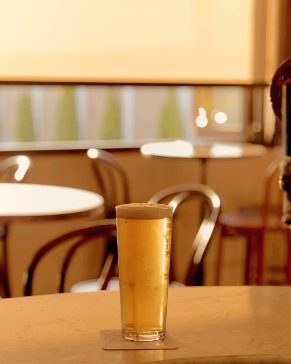 One off the bar with a South Fremantle sunset view at Madalena's upstairs 🐟🌞