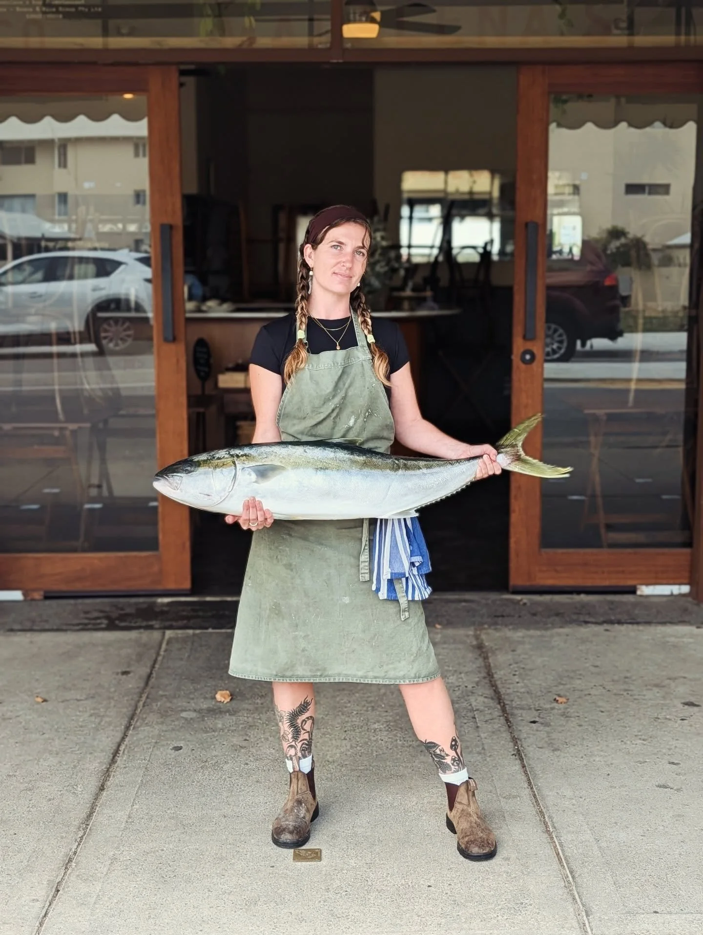 Chef Erin with a wild caught Kingfish. 
Slicing it up all week! 
Get upstairs for a cocktail &amp; down for the plates 🐟✨