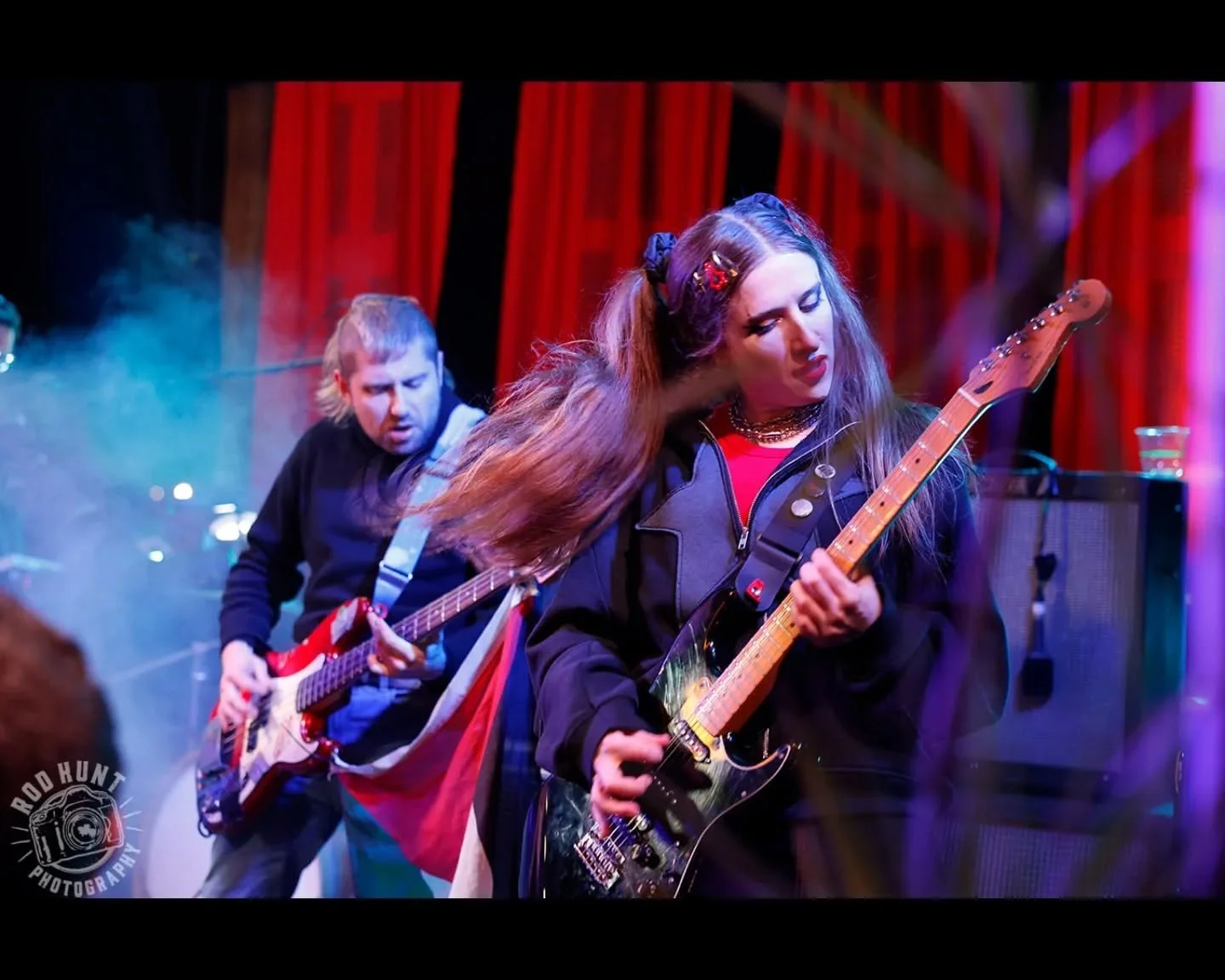 I didn't go to Thrashville 2025 to shoot the festival, but I took my camera anyway (couldn't help myself 😉). Private Function played last, and by then things had gotten pretty loose. I had no option but to photograph the chaos - the ⚡ gods ⚡ of rock