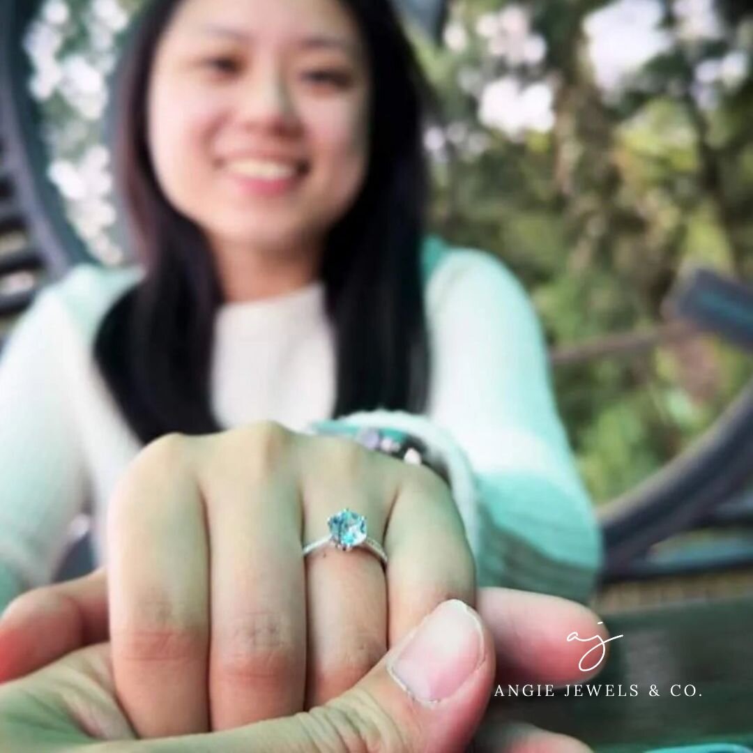 Love to hear &quot;Yes, I Do&quot; .... witnessing so many romantic story from this pair of love bird. 
This time, the proposal happen in Taiwan and using Aquamarine as the main stone and melee diamond. 

#aquamarinering
#proposal 
#weddingring
#cust