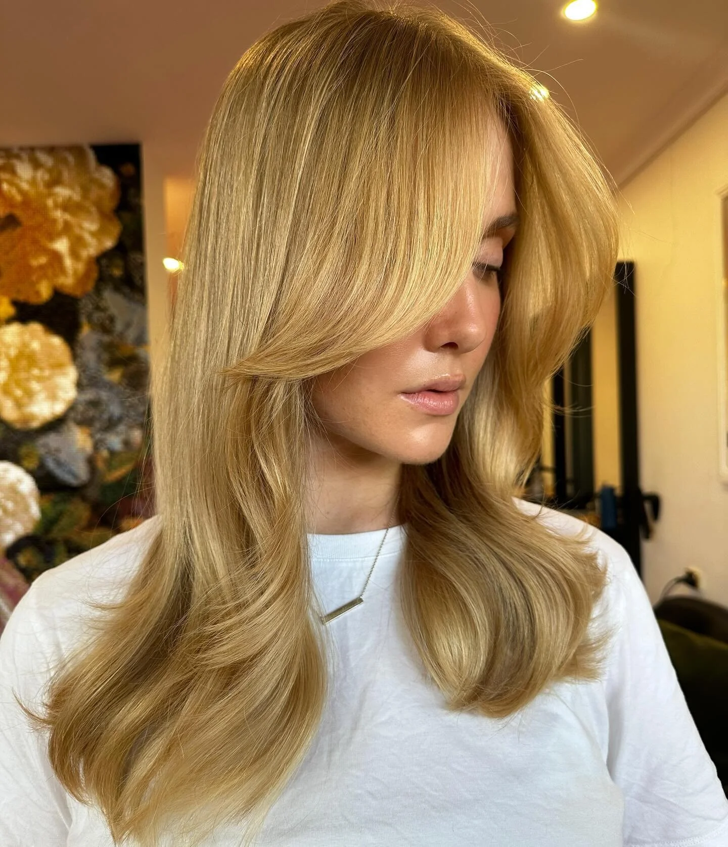 Can we all agree, Flawless 😮&zwj;💨 

Mix of babylights and freehand painting &bull; Glossed with my fav @davinescolor View to enhance the rich gold tones ☀️ 

Colour @davines_australia 
Bonder @k18hair_australia