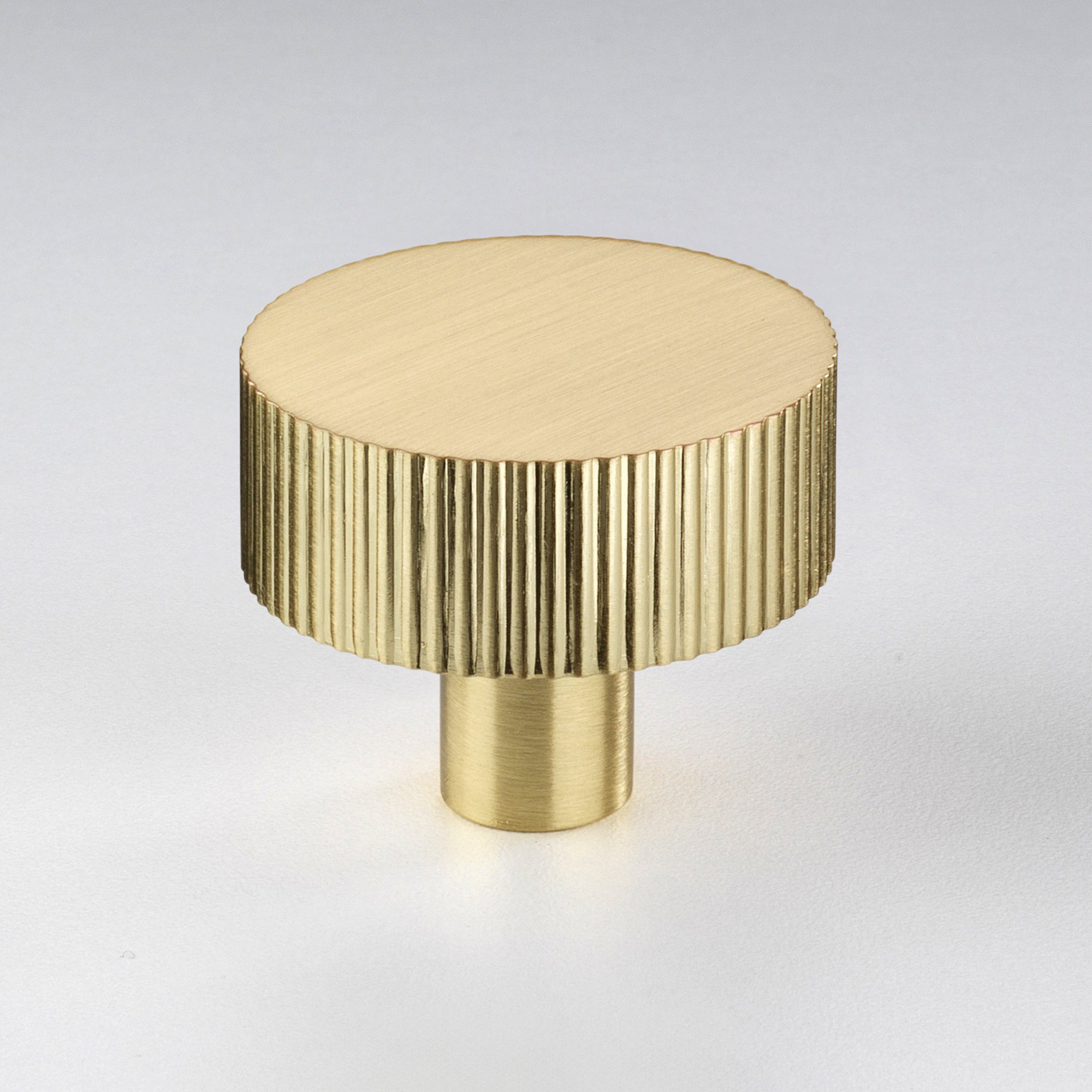 Torbay+Knob+in+Brushed+Satin+Brass+-+KB-M-4301-34-BSB+%282%29.png