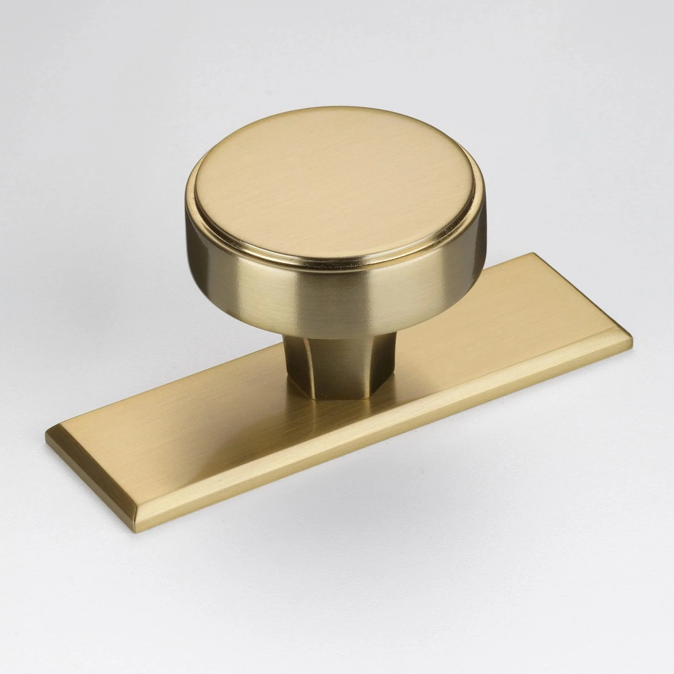 Avon+Knob+in+Brushed+Satin+Brass+-+KB-M-4299-38-BSB+%281%29.jpg