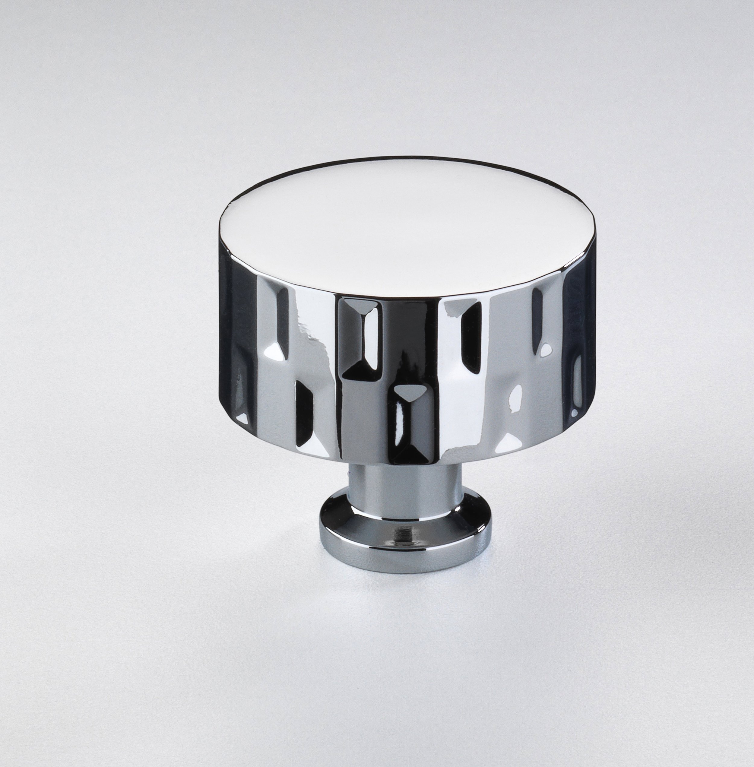 Fenchurch Knob in Chrome - KB-M-4297-35-C (1).jpg