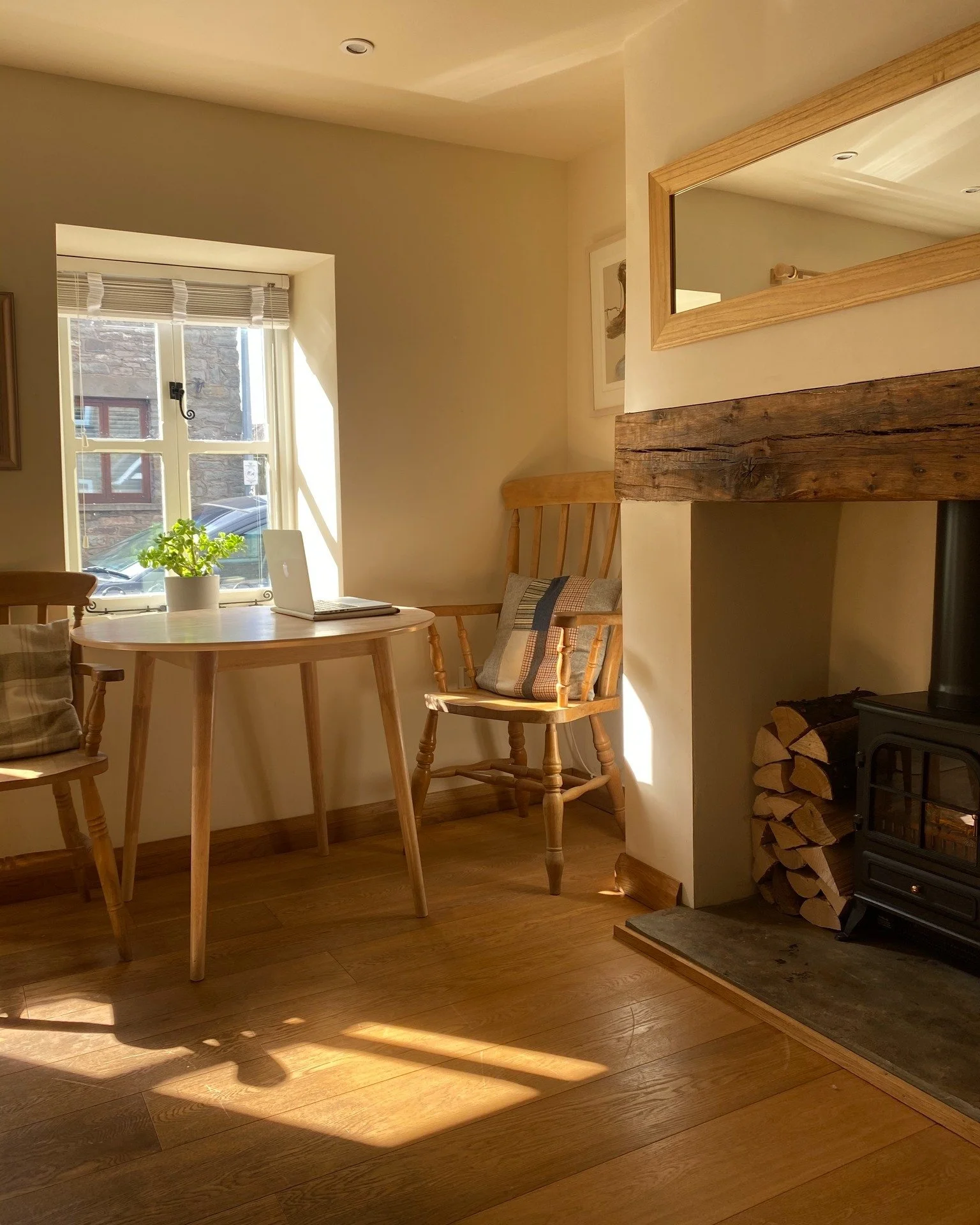 The golden hour light has us holding onto summer a little longer&hellip; but (and we won&rsquo;t say it too loudly, just whisper it instead) the thought of crisp mornings, turning leaves, and autumn adventures does make the change of seasons feel exc