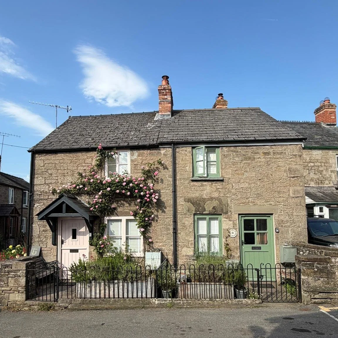 Attending a wedding in Hay-on-Wye or the Wye Valley? 🥂

Between the early morning preparations, hair &amp; makeup, and dancing late into the night, your wedding weekend accommodation should feel like a relaxing sanctuary.

Whether you&rsquo;re part 