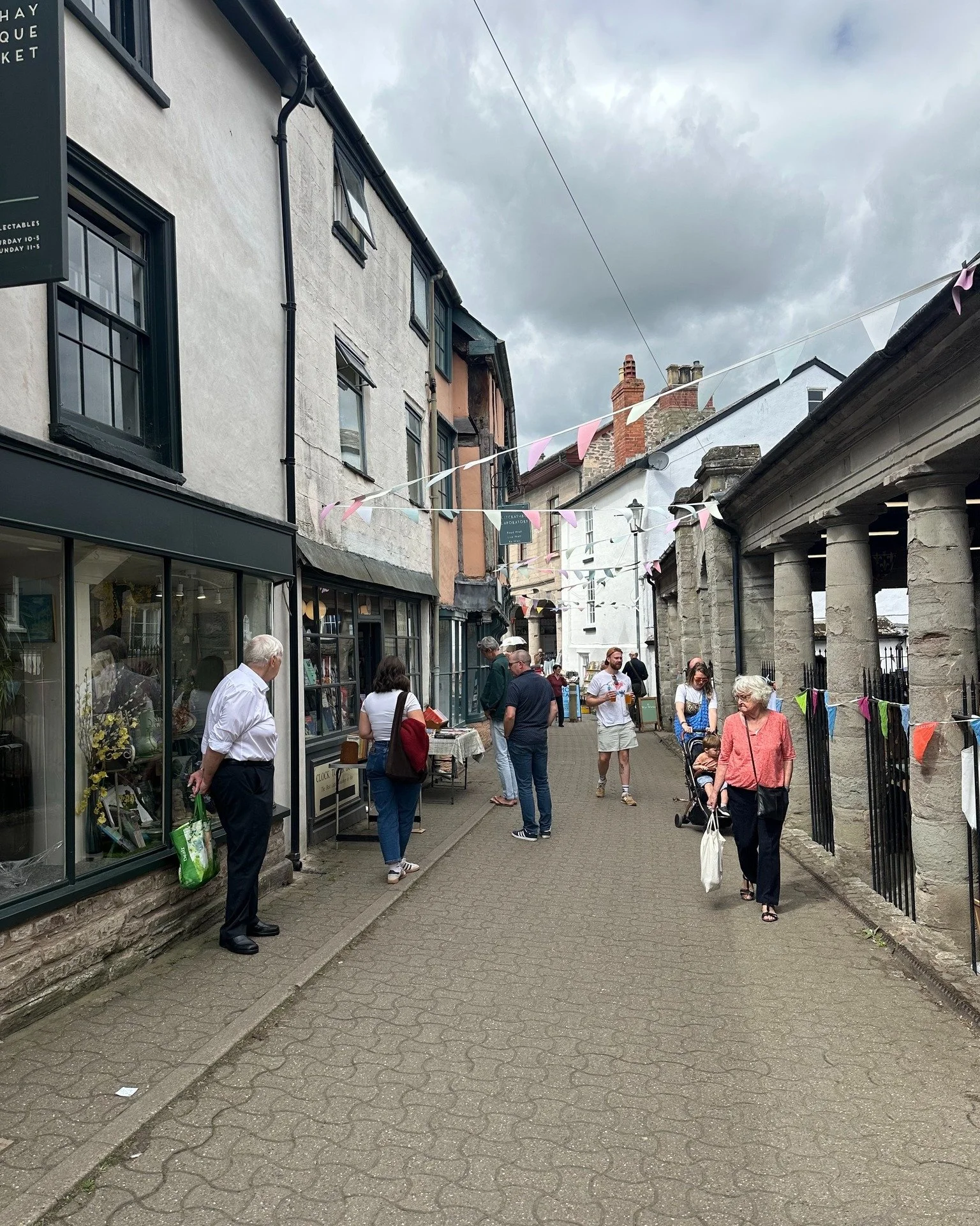 Staying in Hay-on-Wye next weekend? 🚴&zwj;♀️✨

Huge news for cycling fans and visitors alike: Hay-on-Wye is officially hosting the thrilling Stage 4 Finish Line for the 2026 Lloyds @thetourofbritain Women on Saturday 22 August! 🏆

The world&rsquo;s