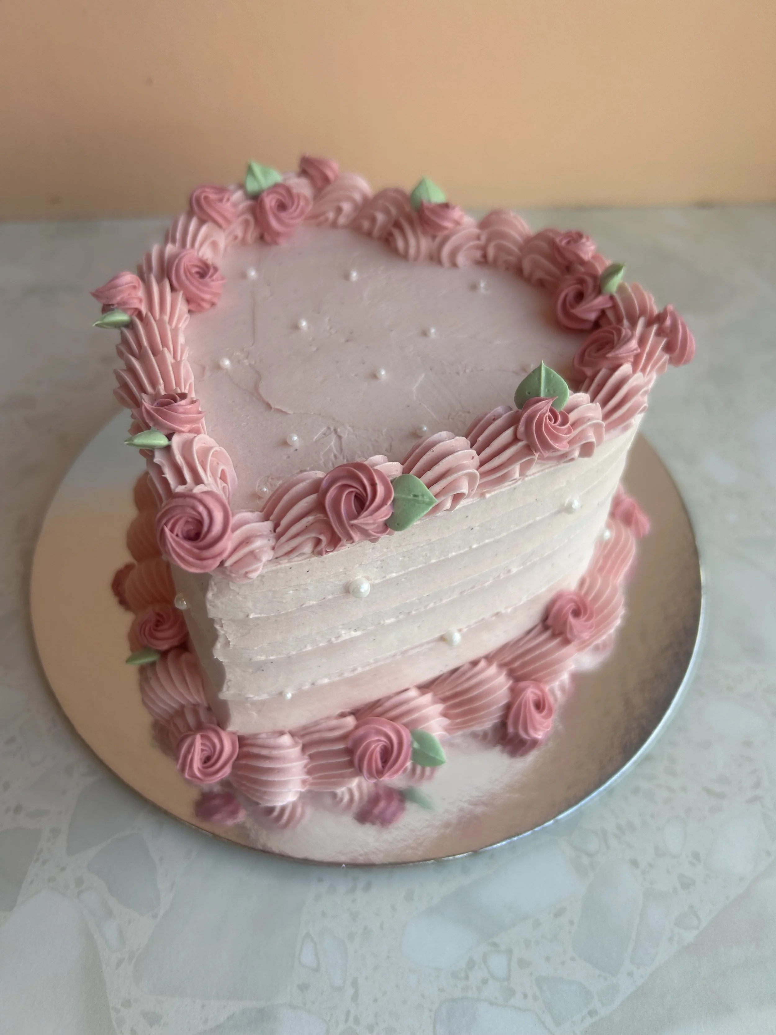Heart Shaped Vintage Rose Cake with Prosecco &amp; Mocktails 