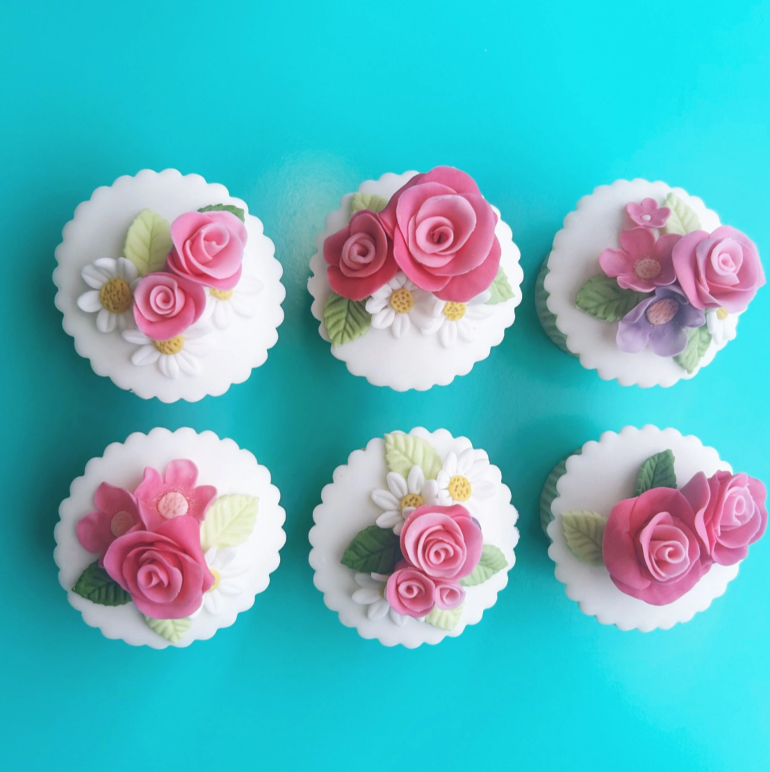 Sugarpaste Flower Cupcake - Adults &amp; Teens