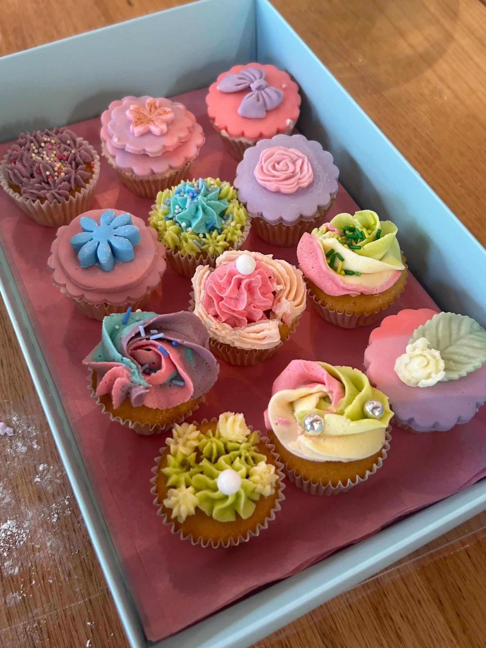 mini cupcake making class