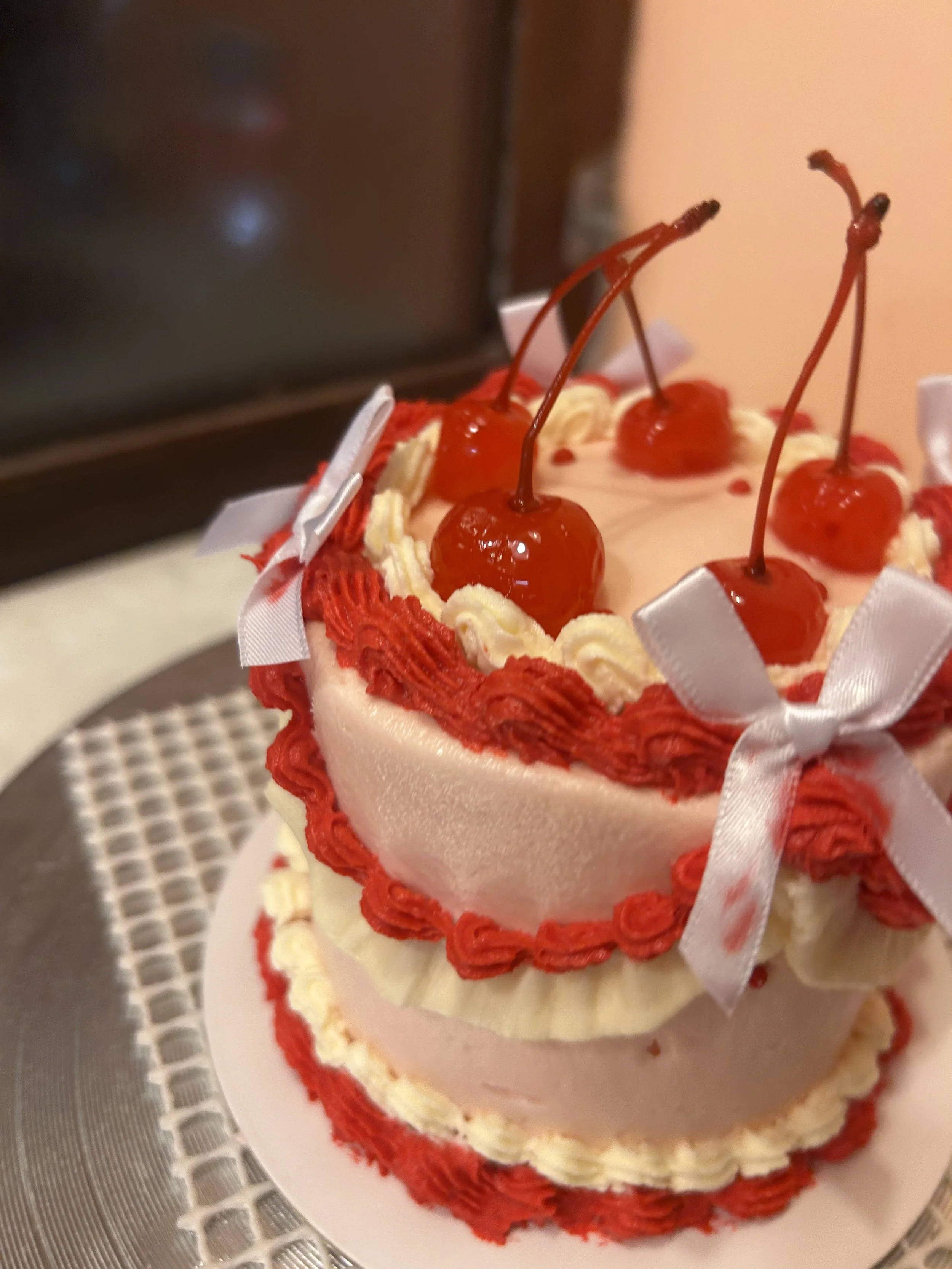 classic cherry style bento cake decorating class