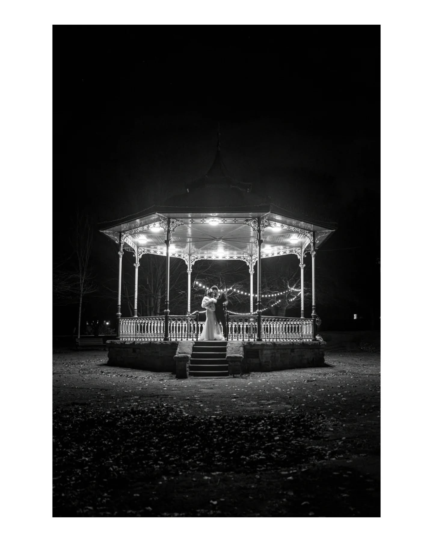 "Follow us into the park next to the Abbey," they said. "It will be worth it," they said. 🌑✨
When Hana &amp; Joe asked me to head out into the dark, I wasn't entirely sure what to expect&mdash;but then we found this. The bandstan