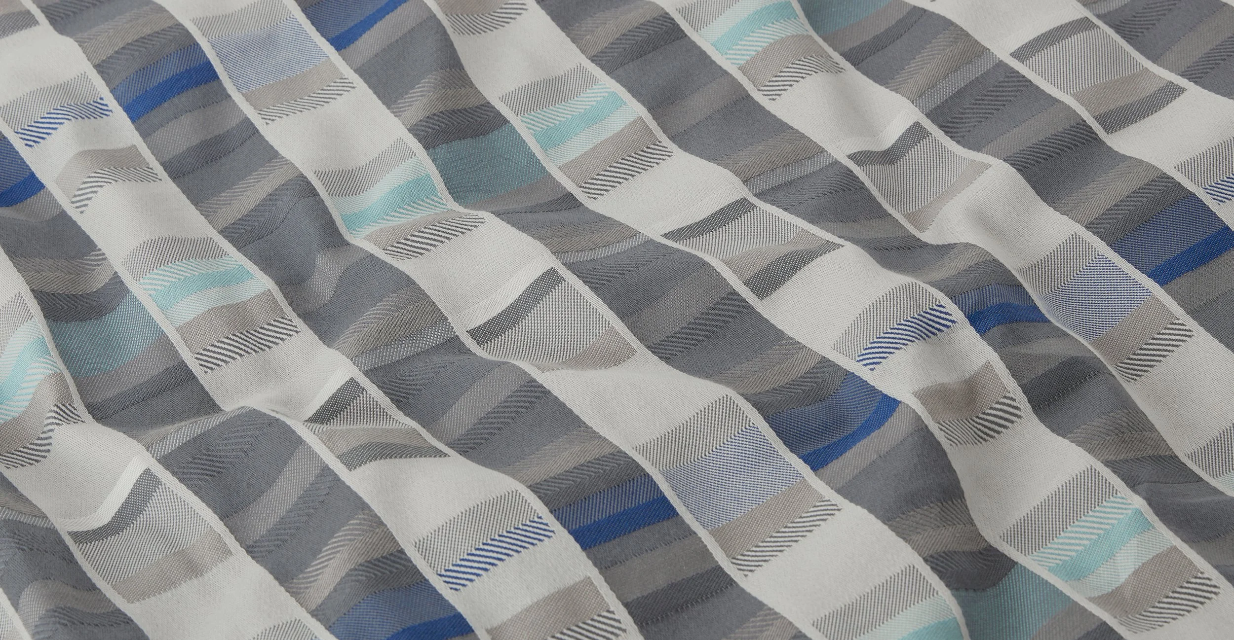 UK_Kumo_155x220_Cotton_Jacquard_Bed_Set_Blues_Greys_LB04.jpg