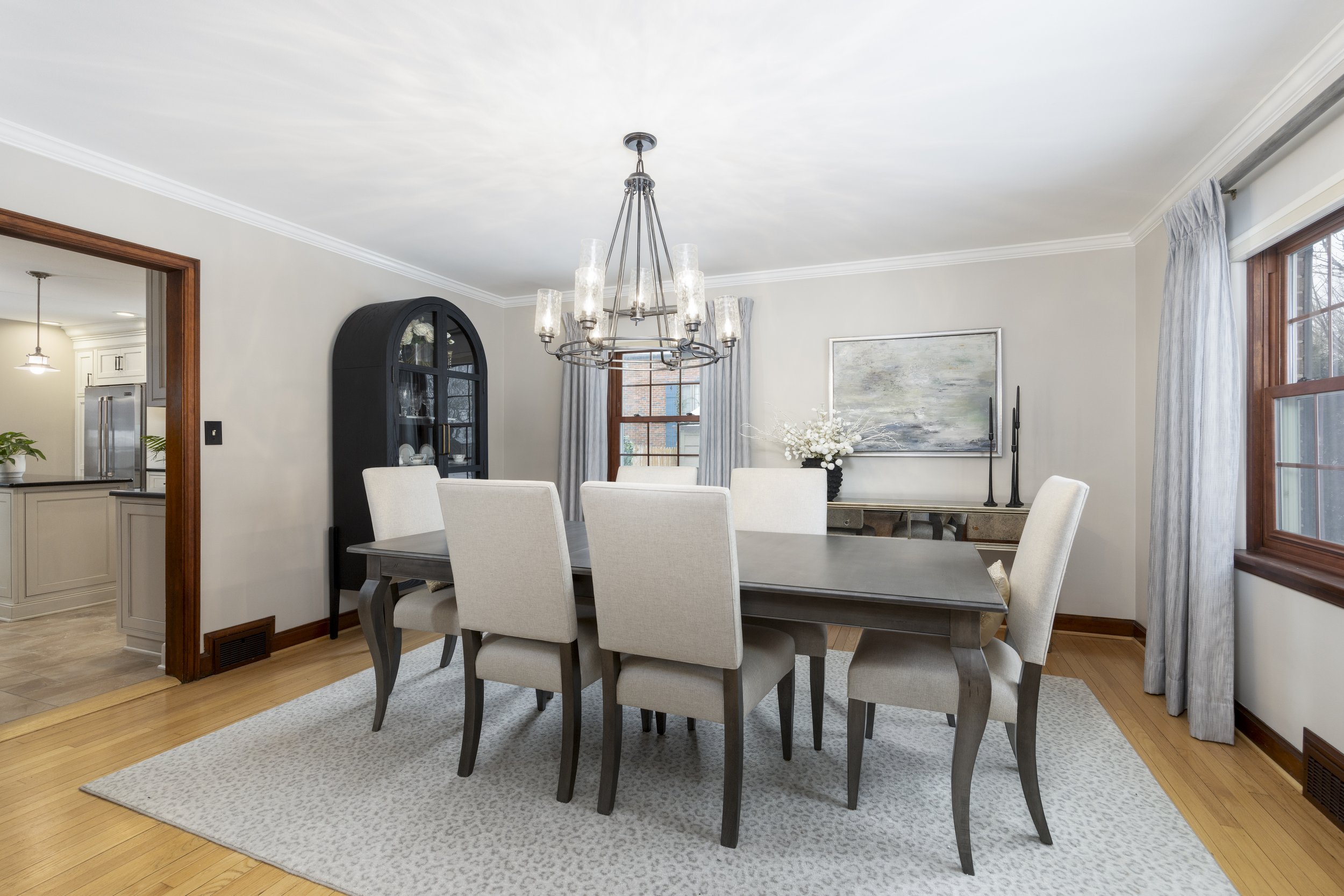 06-Dining Room.jpg