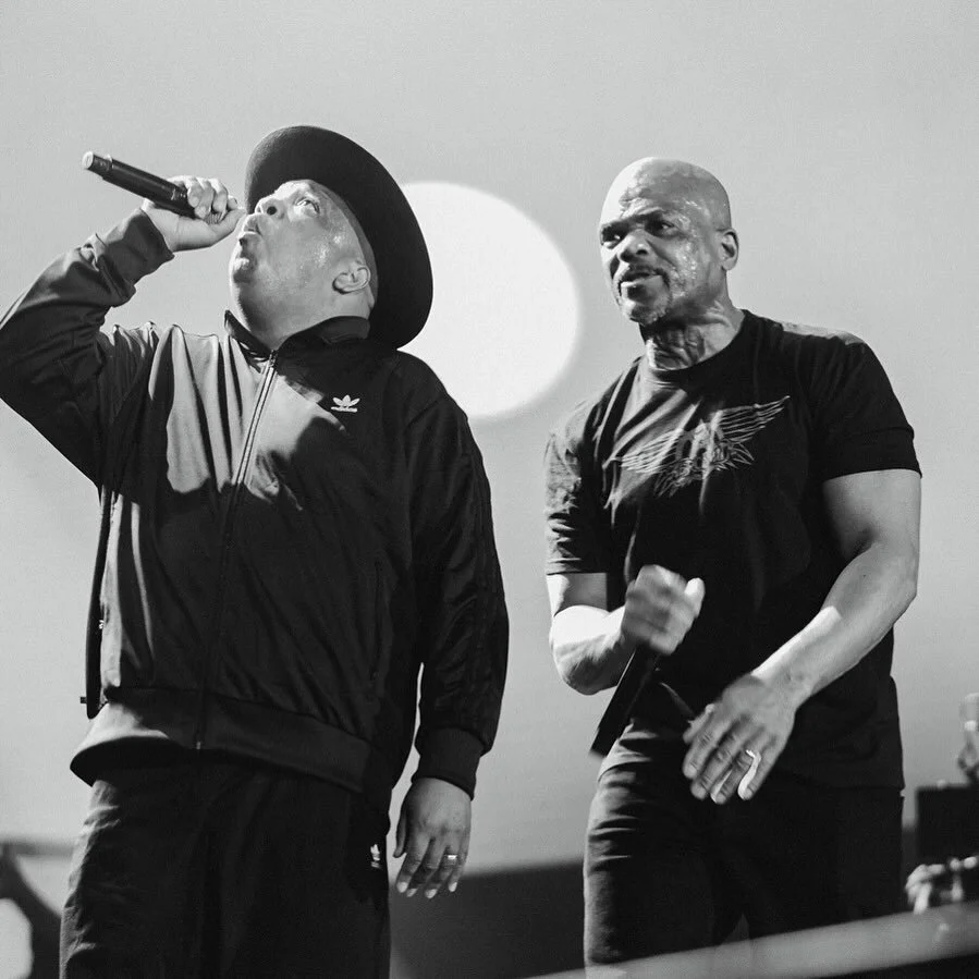 It's always a blessing to capture stills of Hip-Hop Royalty, @rundmc.

📸: @louieviews 

#louieviews #rundmc #kingsofrock #hiphop #royalty #goats #hiphop50