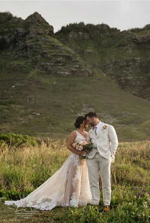 A Real Hawaii Destination Wedding: Ashley &amp; Kyle's Planning Story