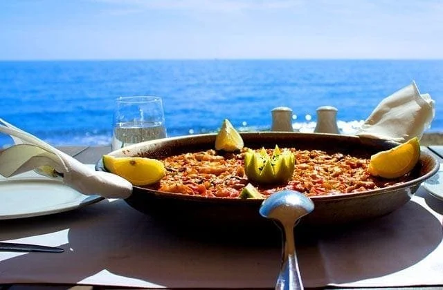 Barcelona food — paella