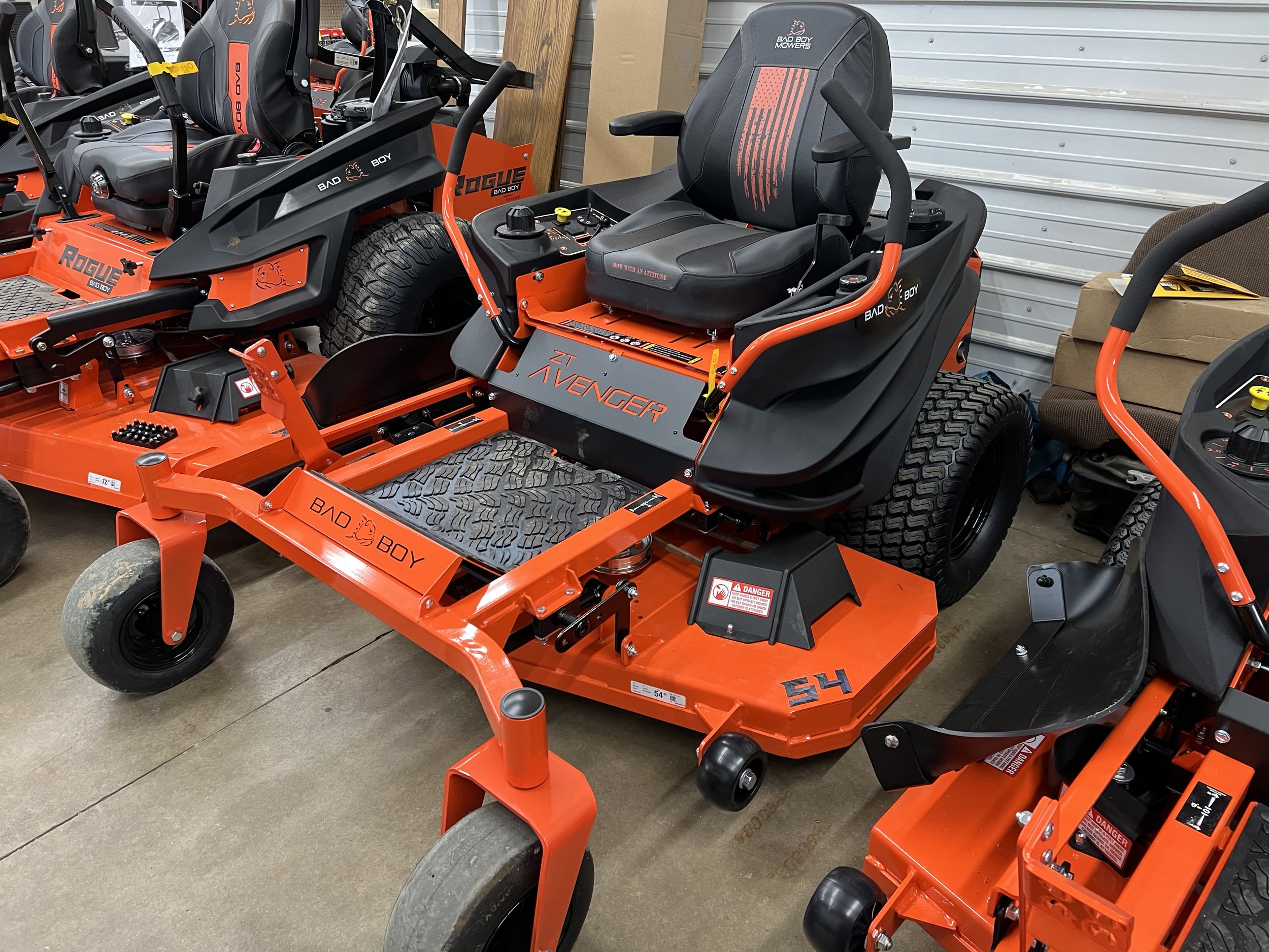 ZT AVENGER BAD BOY MOWER