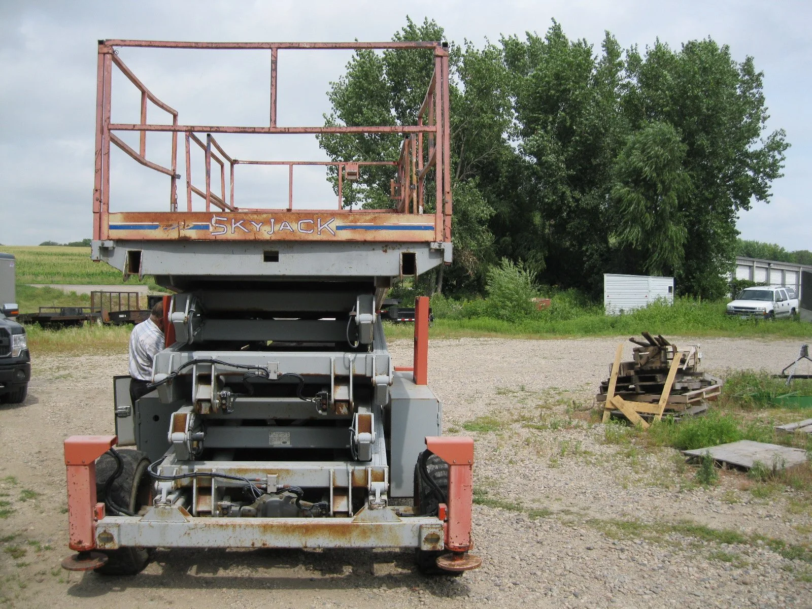 Skyjack model 9250 Rough Terrain Scissor Lift