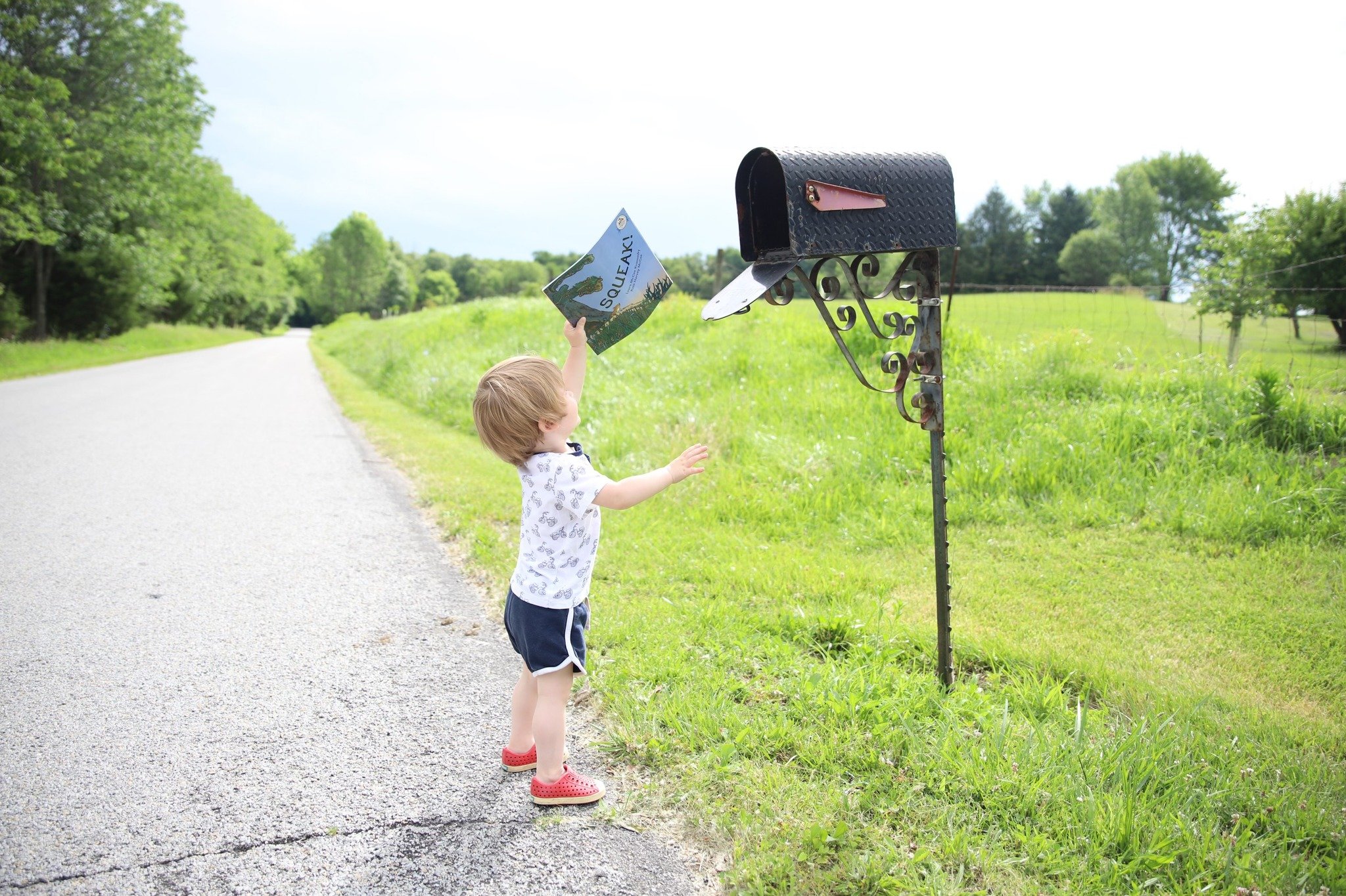 boy at mailbox