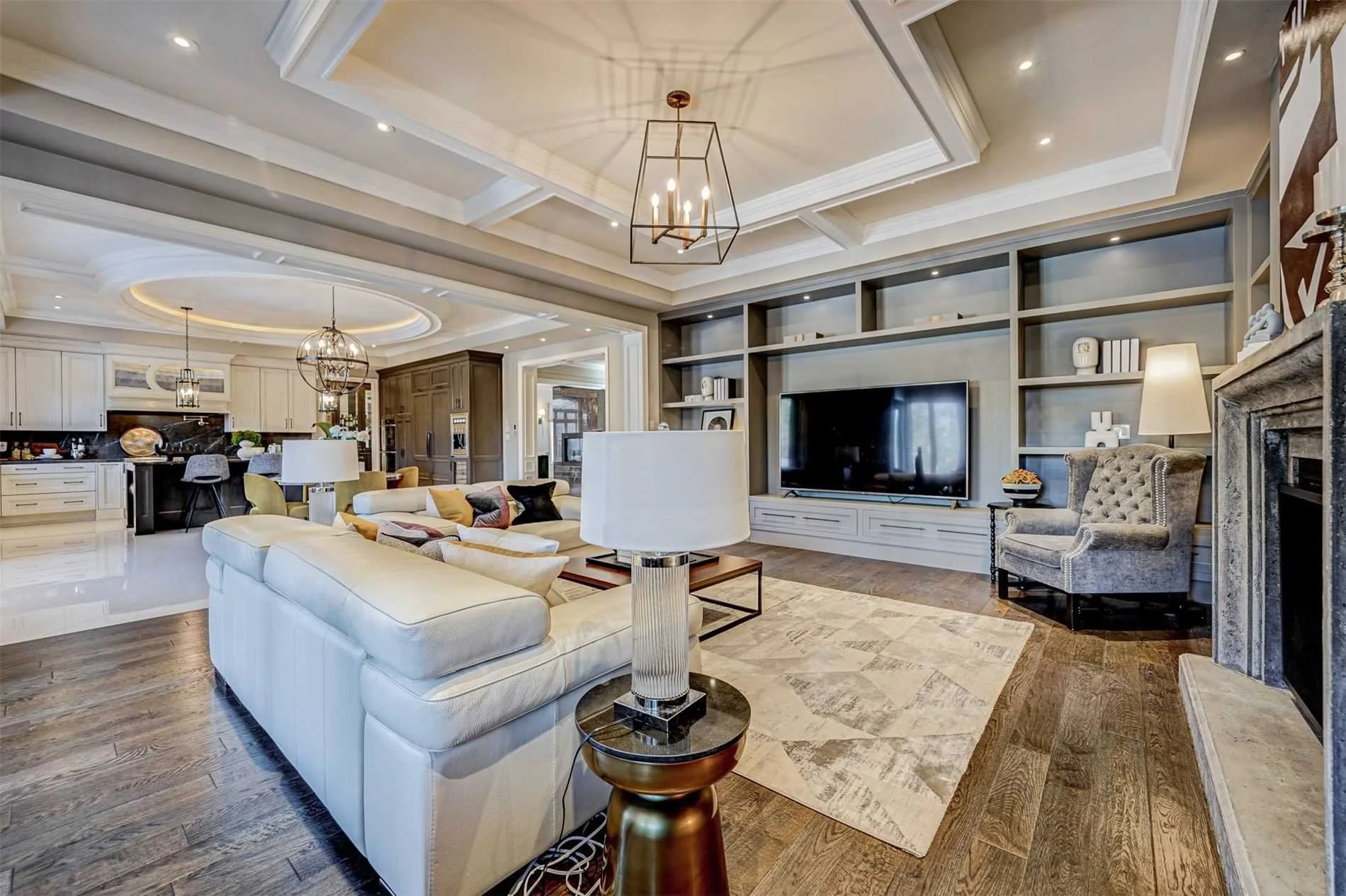 12-aubrietia-court-richmond-hill-N5475797-8.jpg