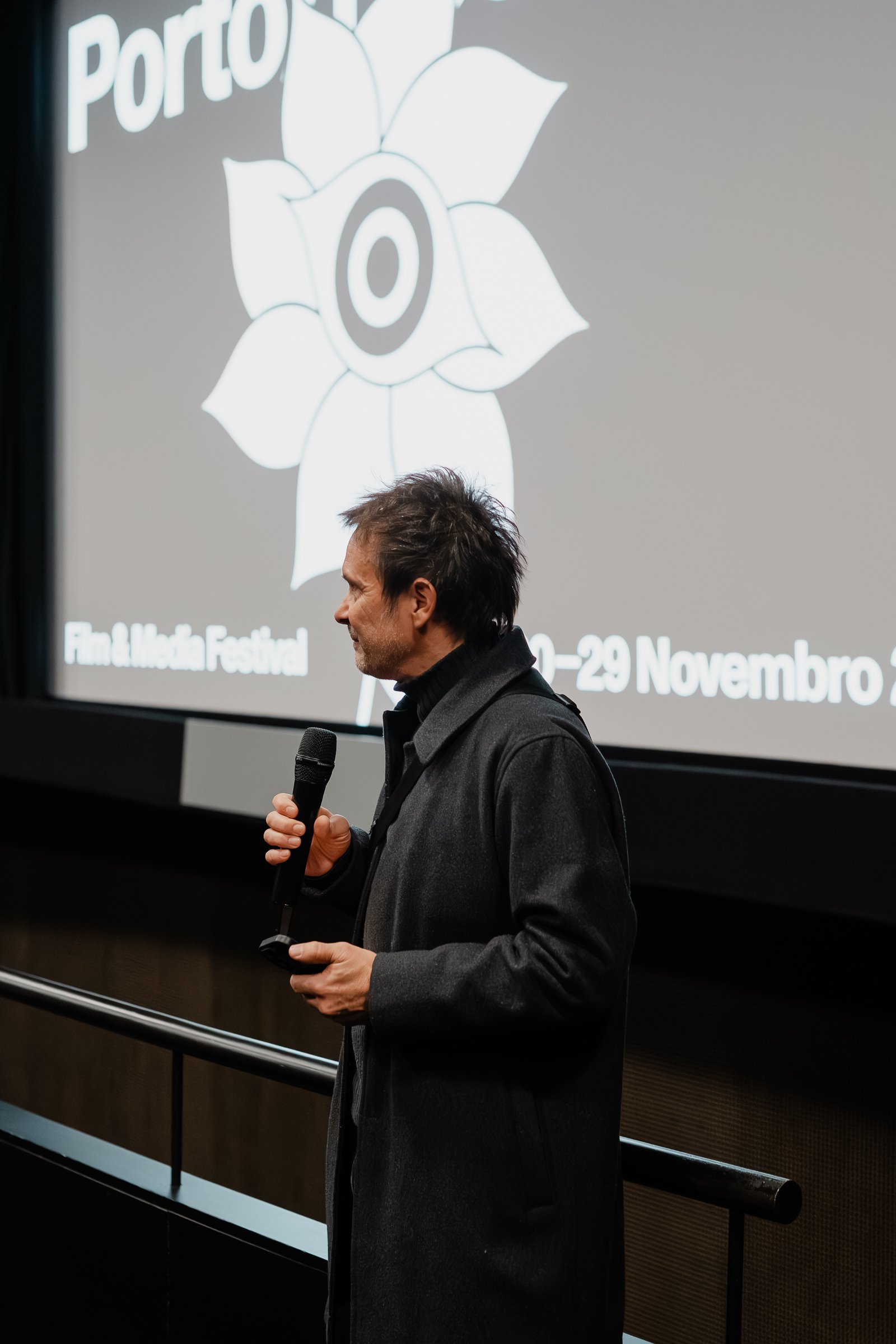 Cred_Sérgio-Monteiro_PPD_COMPETIÇÃO DE MÉDIAS E CURTAS-METRAGENS-00909.jpg