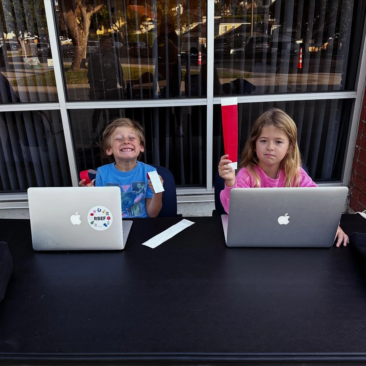 ✨Carnival wristband pickup begins TONIGHT!! ✨

Drive through the valet line in front of school between 5:00 - 6:00 pm tonight (9/18) to grab your wristbands. 

You&rsquo;ll have a few more chances to get your wristbands next week:
✨Monday, 9/22, 7:45