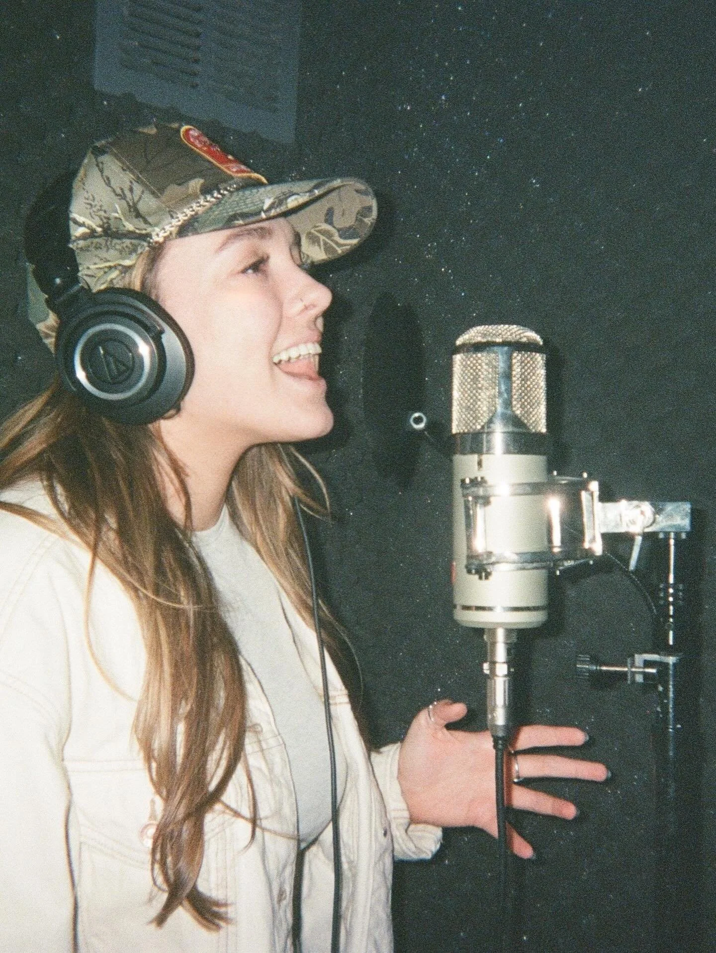 Thanks for listening, guys. 🥹❤️ I am very grateful to the Lord. I am very grateful to you. I am very grateful we live in a time that we get to worship together across the earth. How cool.

Got to release 16 new songs this year 🫨💃🏼 &hellip;buckle 