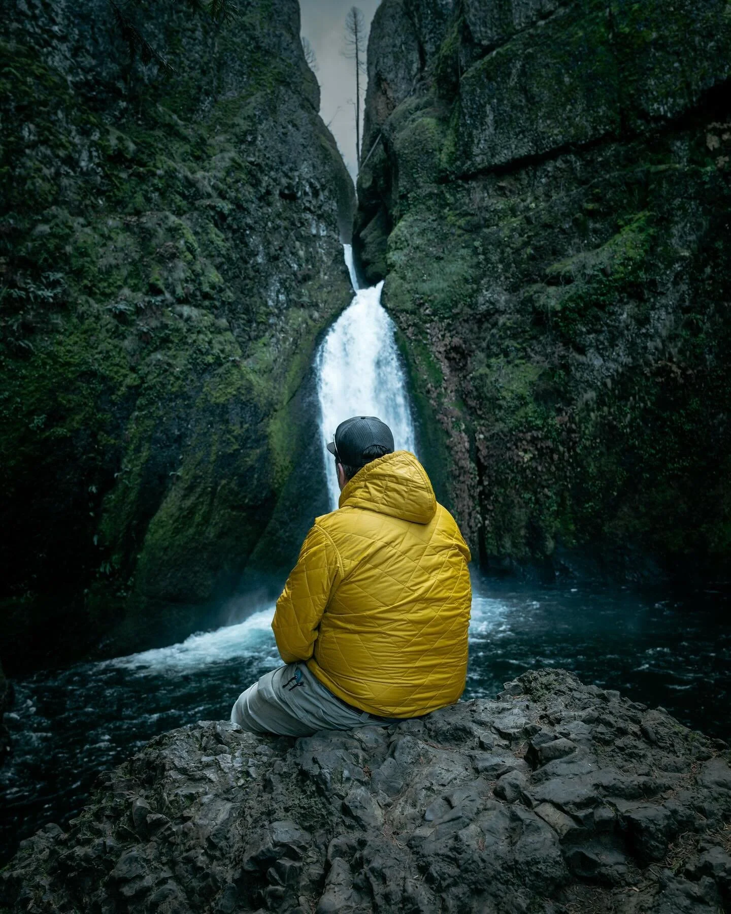 Adventure is almost always better when surrounded by those you care about most. 
 
 
📸 Sony a7iv @sonyalpha 
🔭 24-70mm f2.8 @sigmaphoto 
 
 
#exploreoregon #outdoorculture #hikingadventures #shotonsony #sonyalpha #a7iv #explorenature #adventureseek
