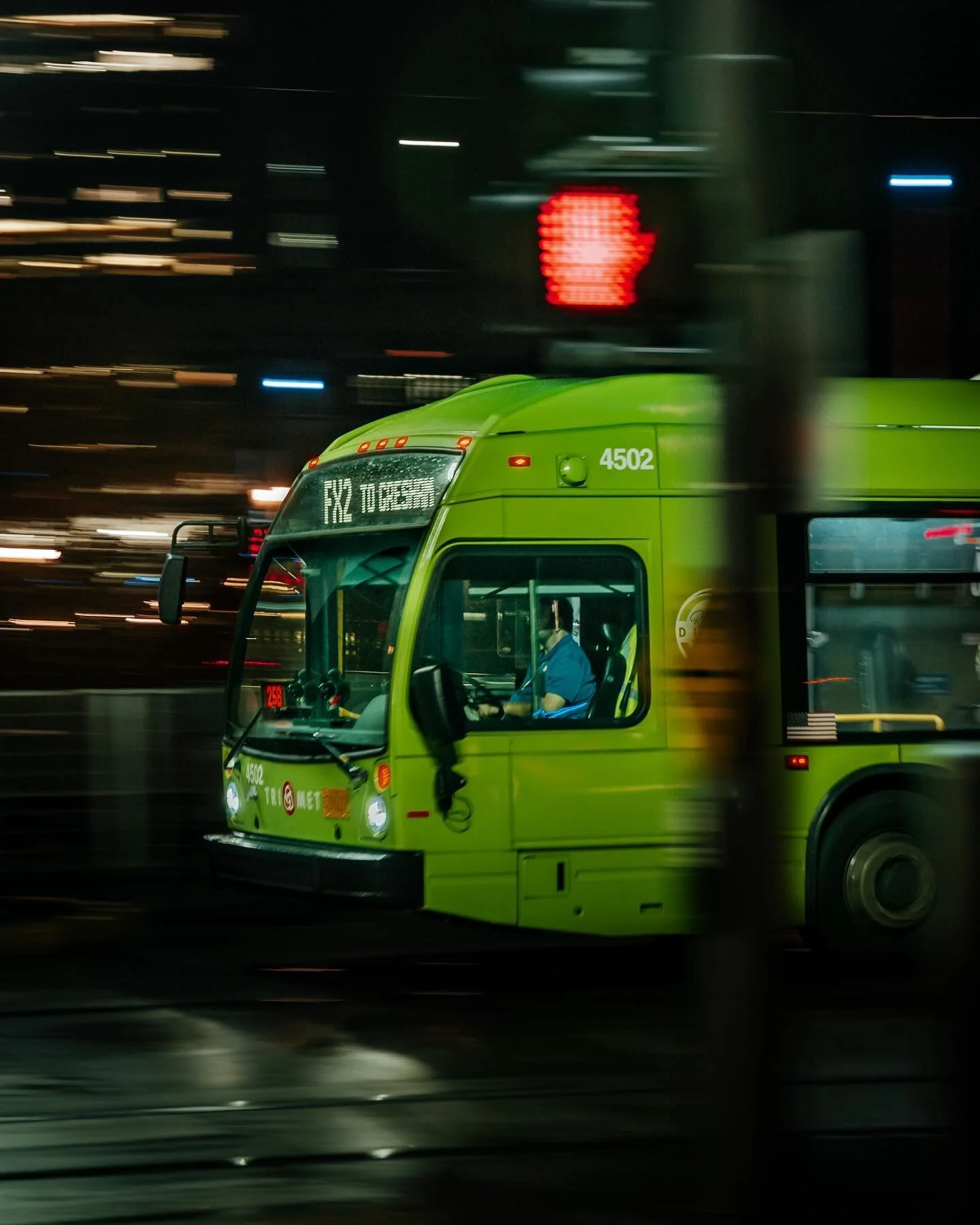 Cold rainy nights make for the best street photography. This panning shot might be one of my all time favorite night time shots I&rsquo;ve ever taken. 
 
 
📸 Sony a7iv @sonyalpha
🔭 Sony 24mm GM f1.4 @sonyalpha
 
 
#subshooterz #opticalwander #stree
