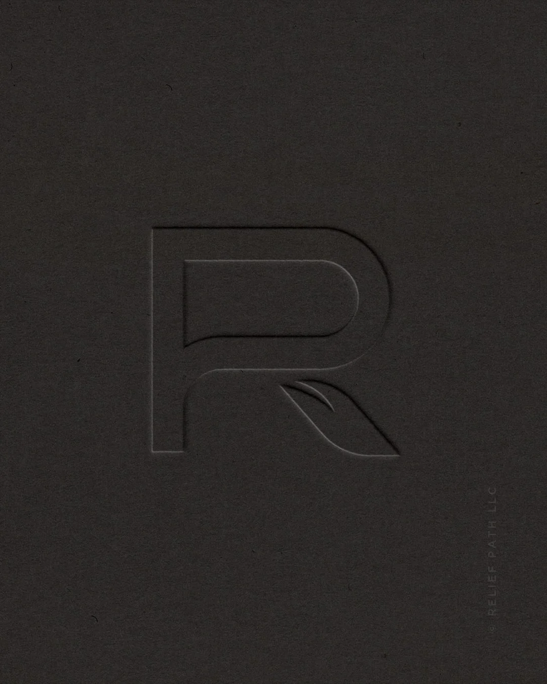 I&rsquo;m so behind on this, but I&rsquo;m popping in to share some recent branding work. 🙌🏼 Oh, how I love a minimalist monogram that checks alllll the boxes! Swipe through for the details. ➡️

Now booking late June / early July! Contact me soon t
