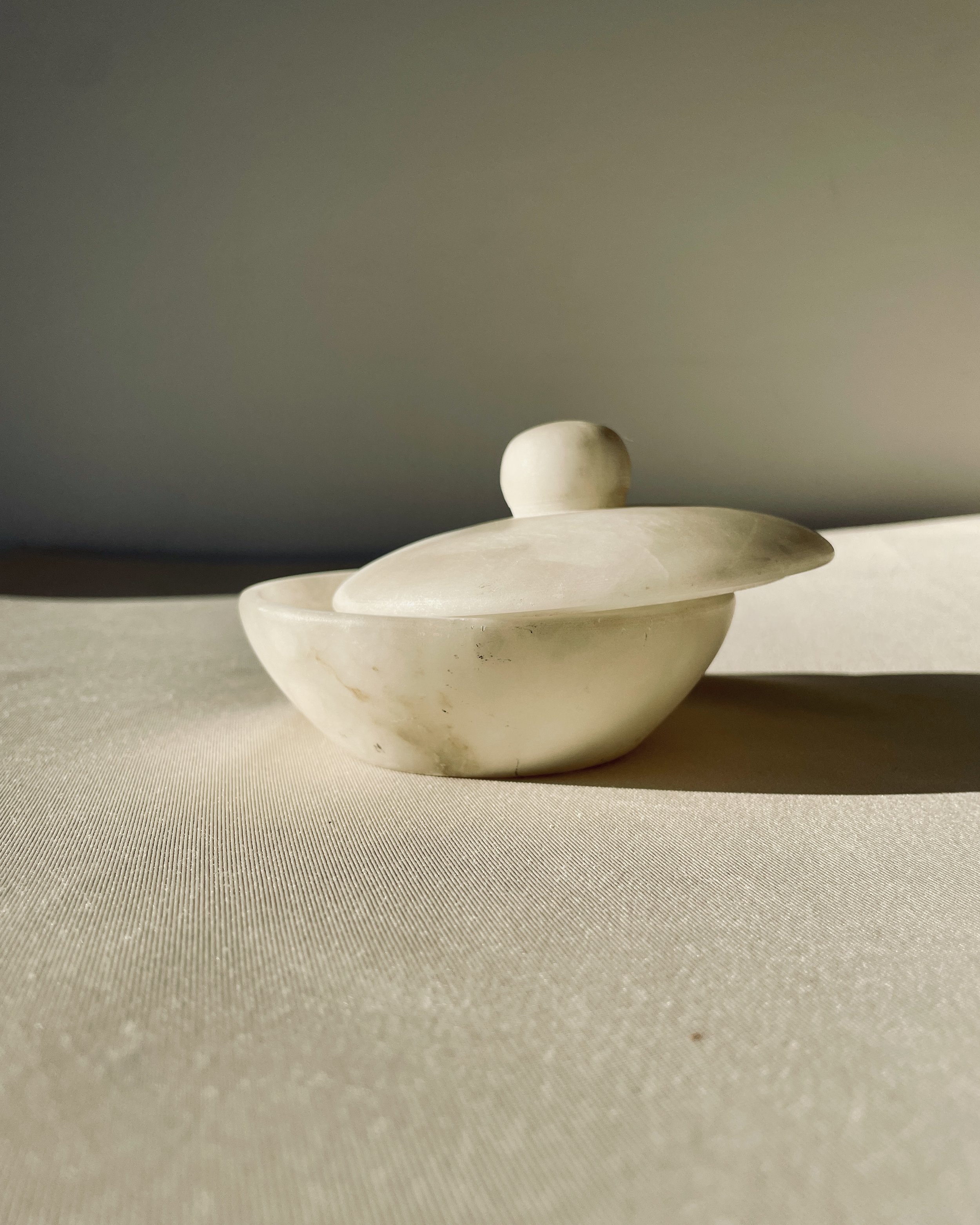Elegant alabaster little pot.