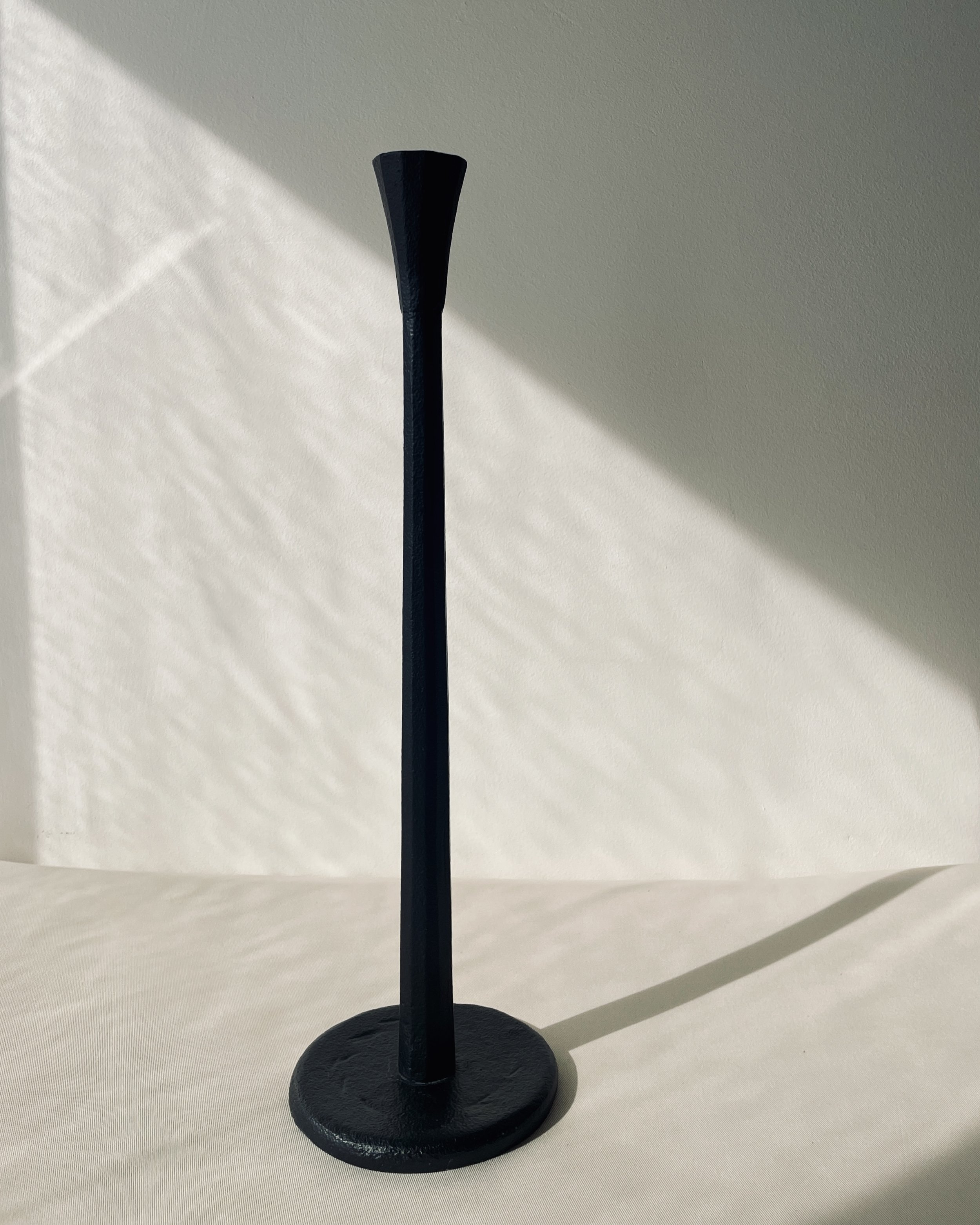Metal candleholder