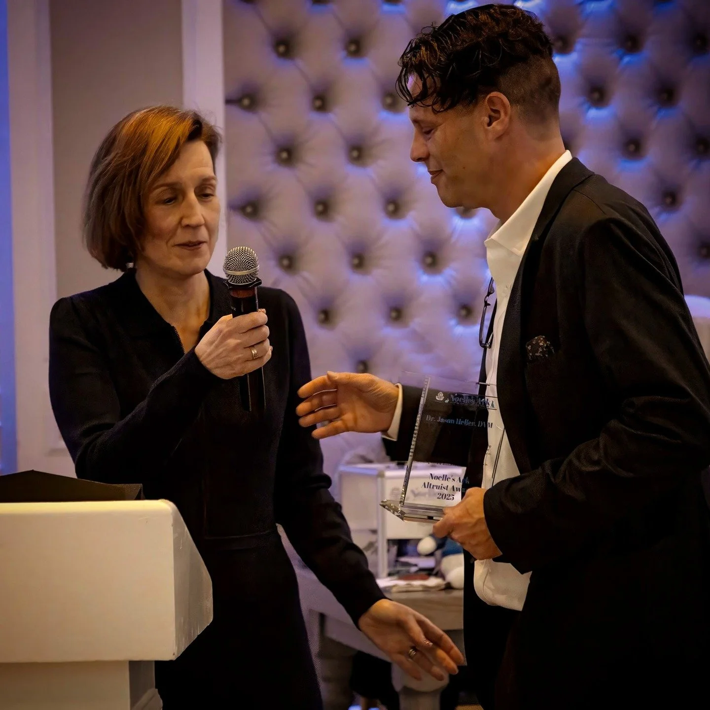 Noelle's Ark Annual Benefit 2025
Founder Dr. Noelle La Croix presenting the Noelle's Ark Altruist Award to Dr. Jason Heller for his wonderful and tireless work helping after the devastating fire at the Happy Cat Sanctuary in Medford, Long Island on M