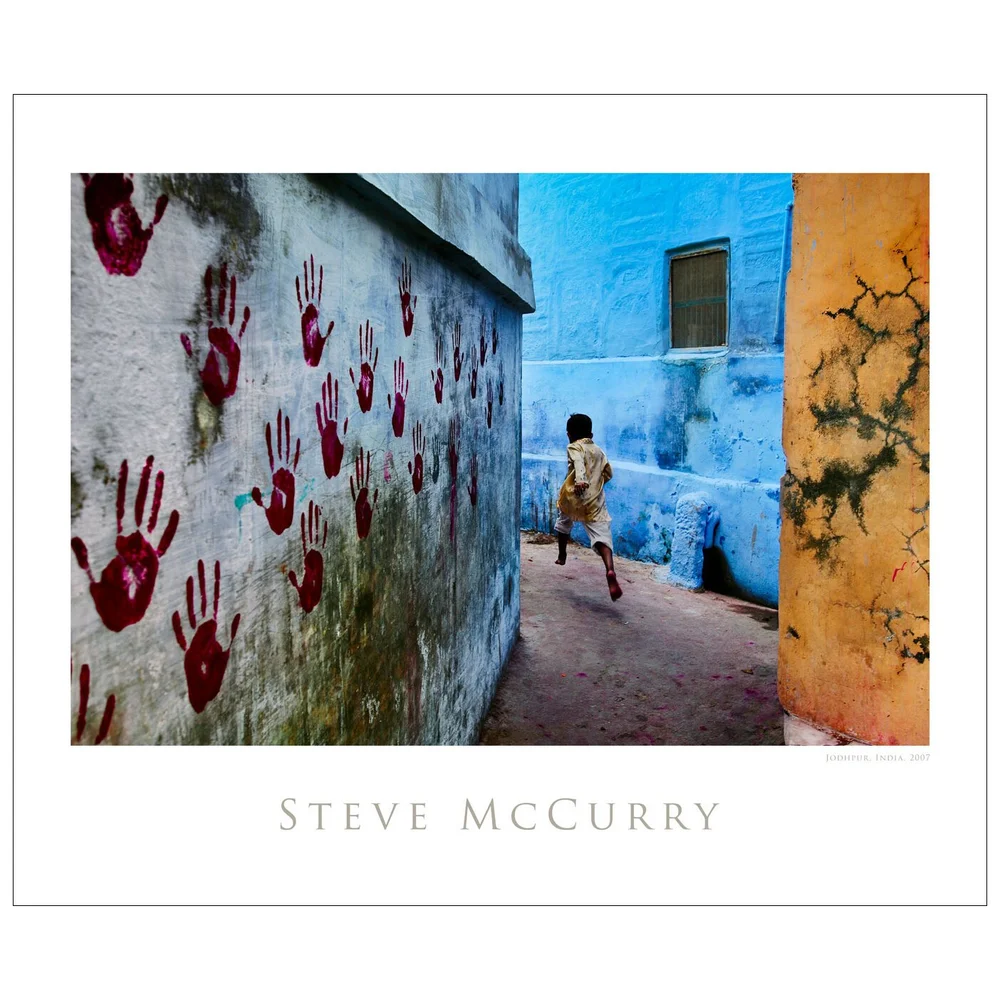 サイン入り Steve McCurry Steve McCurry Boy in Mid Flight — Steve McCurry