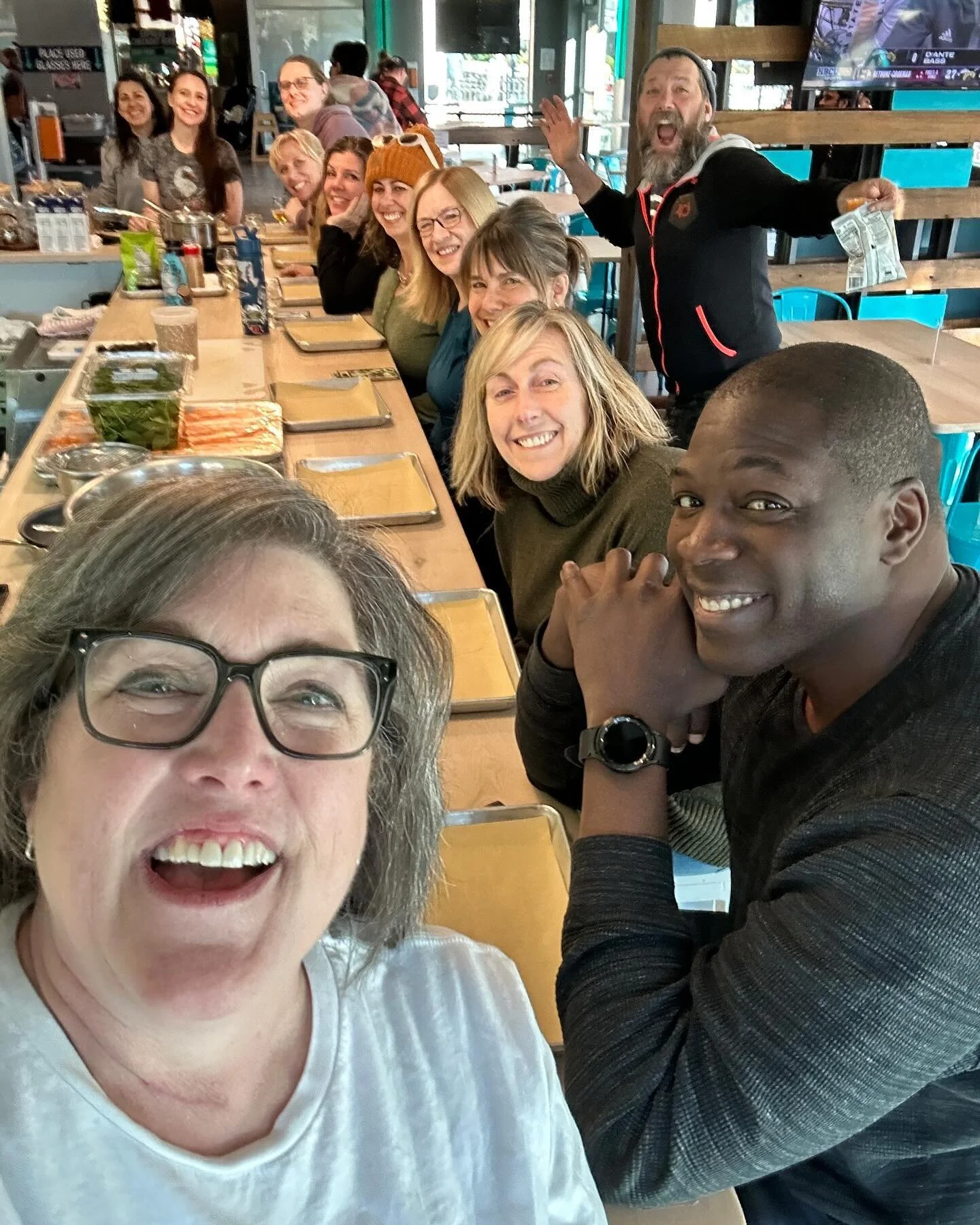 Ritual pre-class selfie with the absolutely lovely folks who joined me this afternoon at @frederick.social! The food was tasty, the laughs were hearty, and I felt like I was I back in my element. Big, big thanks to Audi &amp; Mike for giving me a cha