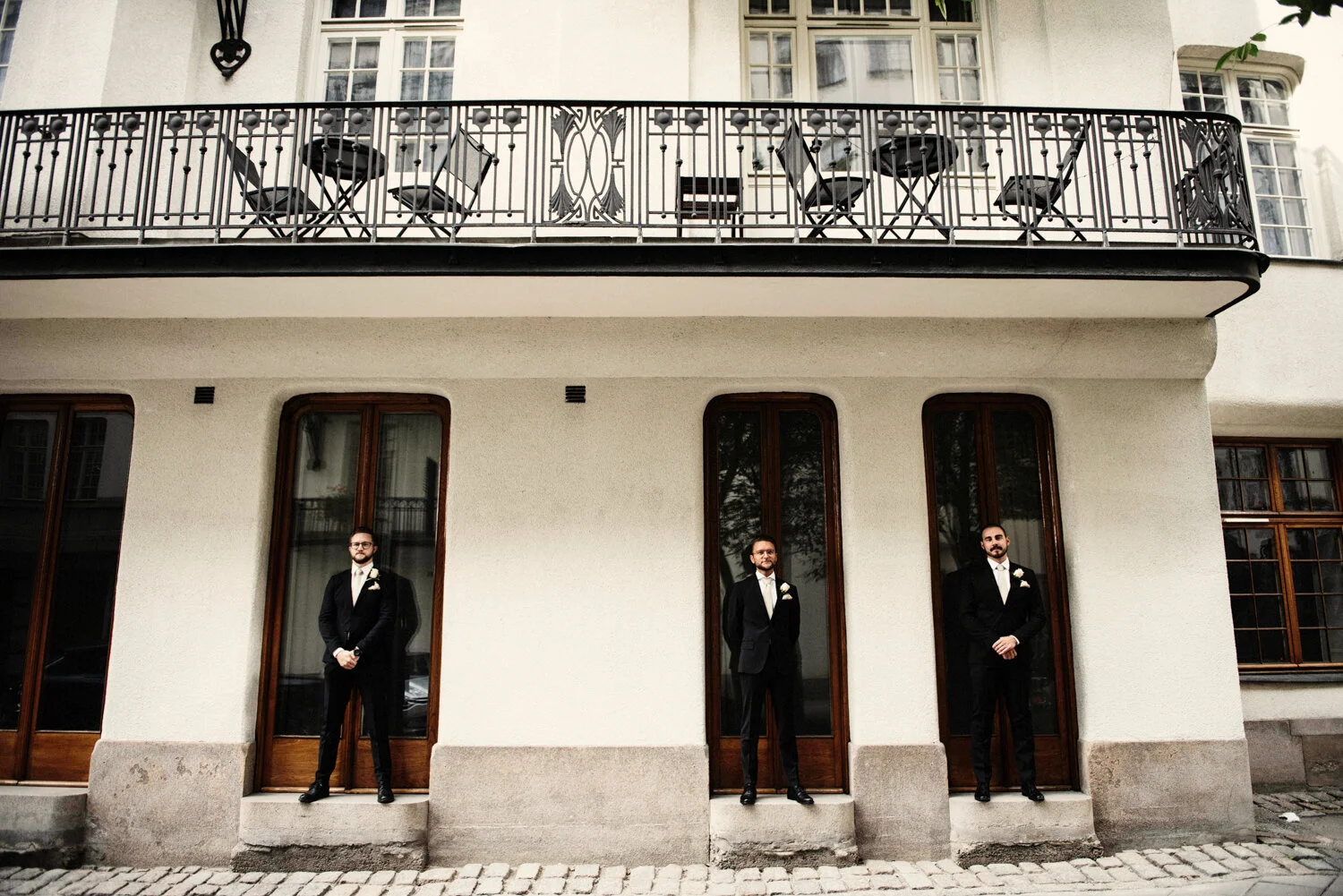 Marschalkar utanför Hotell Diplomat i Stockholm.