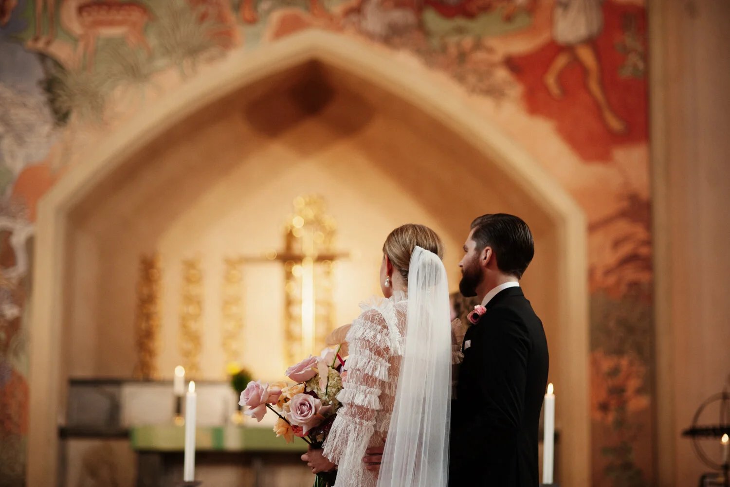 Vigsel i Sofia kyrka.