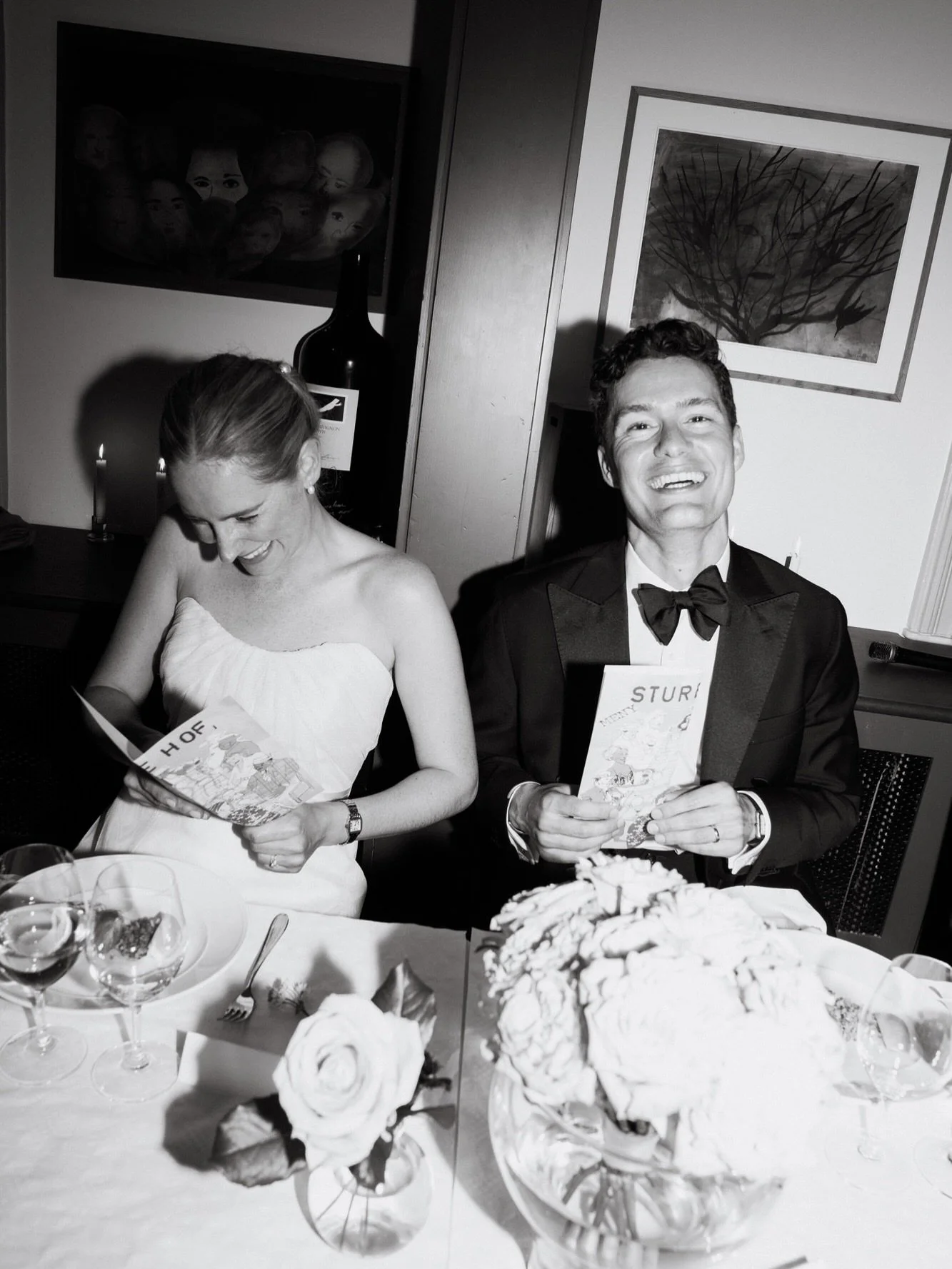 Br&ouml;llopsfest p&aring; restaurang Sturehof ✨

Mitt i smeten! Svingott och supersnyggt + grym service = allt man &auml;lskar? Ebba &amp; Evan hade sin br&ouml;llopsfest p&aring; @sturehof -en plats de valt f&ouml;r att de varit d&auml;r mycket med