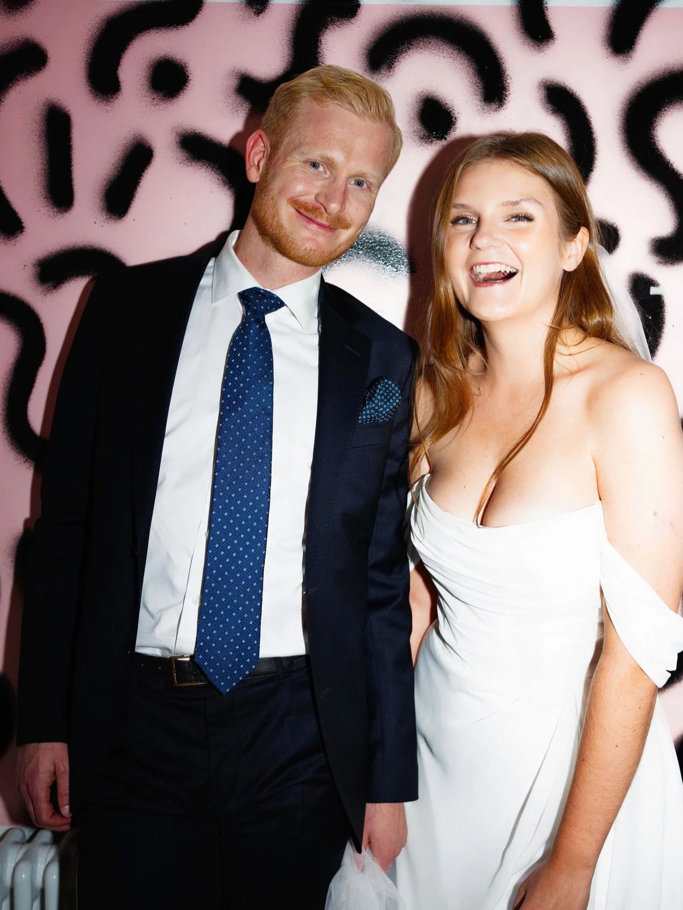 Restaurangbr&ouml;llop p&aring; S&ouml;dermalm ✨

2 X Vendela &amp; Olle i min favoritmilj&ouml;: restaurang! Det &auml;r allt jag beh&ouml;ver f&ouml;r att kreativiteten ska fl&ouml;da! 

@plaisrestaurang 

💕 @vendelabr @nilsolofgabriel