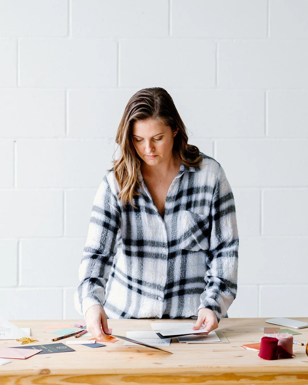 Fall is a great time to pause and ask...
Is my brand still aligned with where I&rsquo;m headed?

If you&rsquo;re planning for the new year but your brand feels a little outdated or unclear, you&rsquo;re not alone. I always tell my clients: your brand